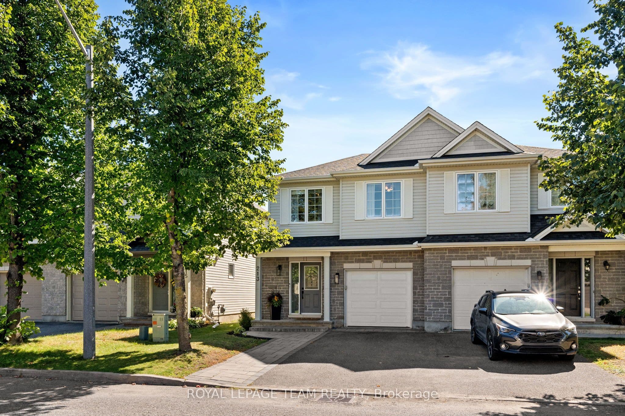 213 Tewsley Drive, Blossom Park - Airport and Area, ON K1V 0V7