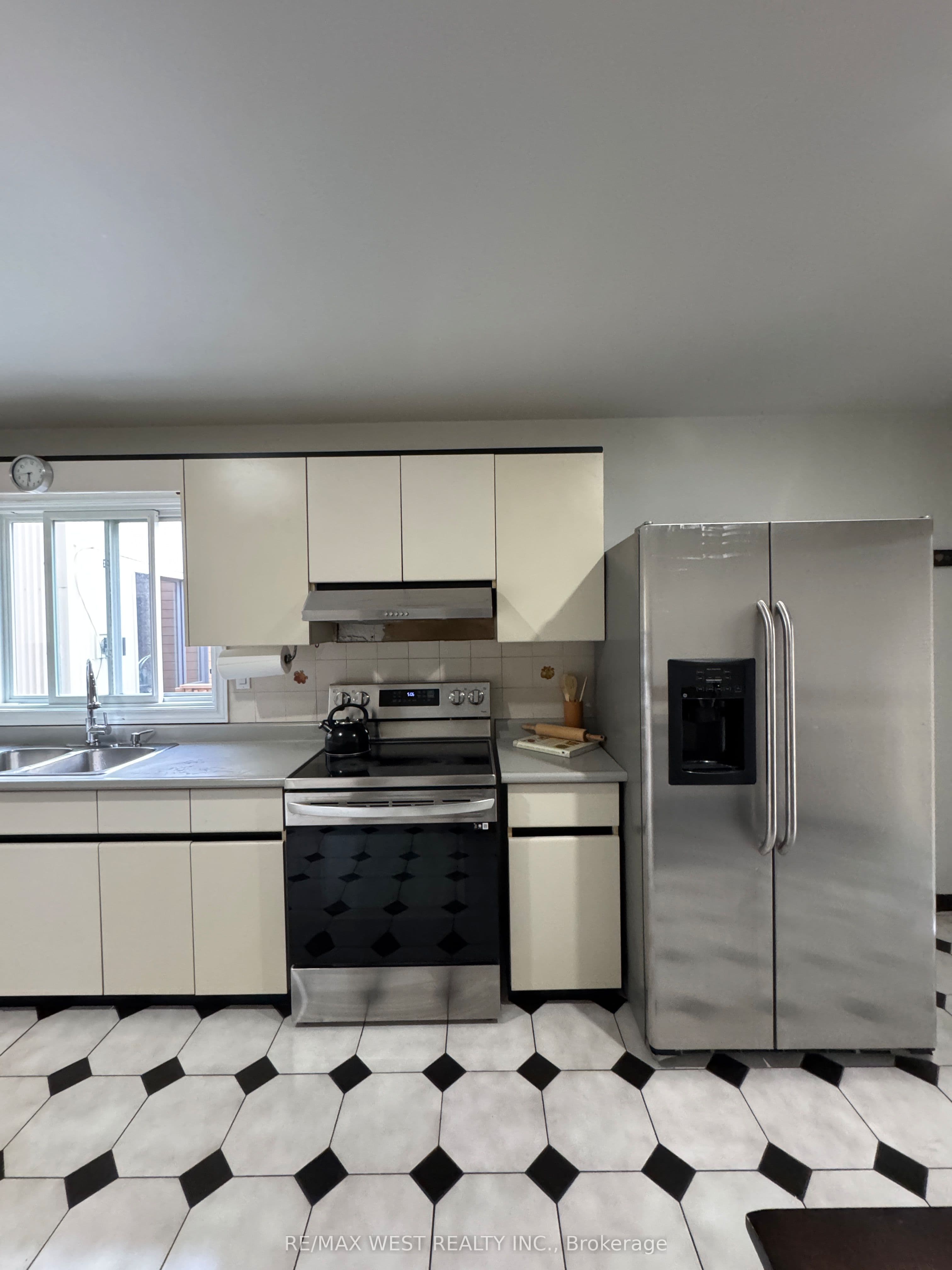 16 Armstrong Avenue, Toronto, ON M6H 1V8