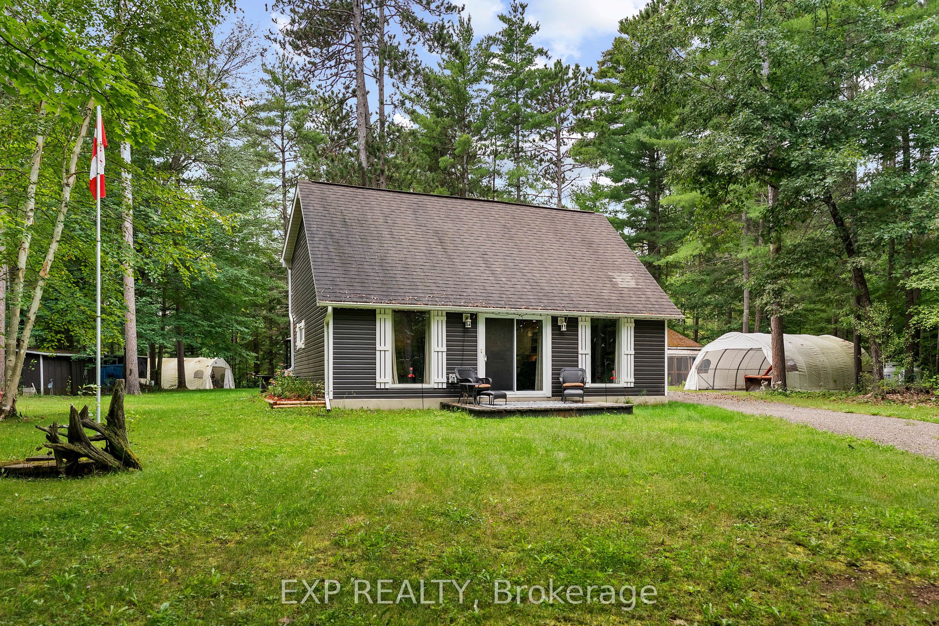 1705 CHURCH Street, Greater Madawaska, ON K0J 2R0