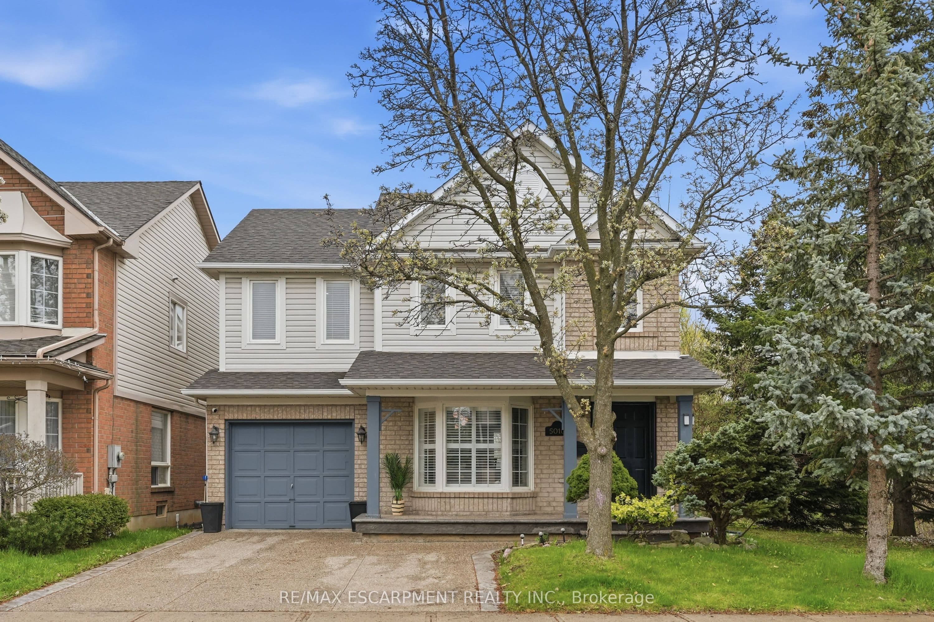 5010 Bunton Crescent, Burlington, ON L7L 6H2