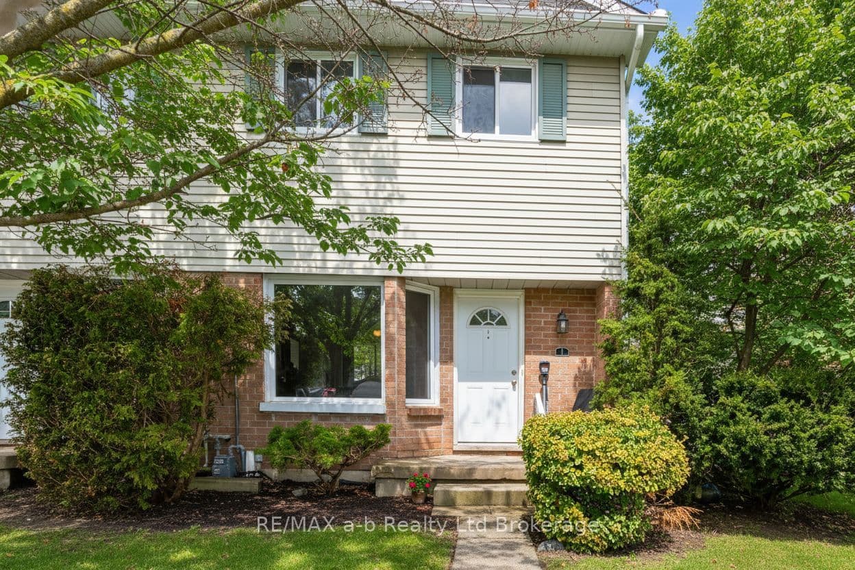 10 Dufferin Street 1, Norwich, ON N0J 1P0