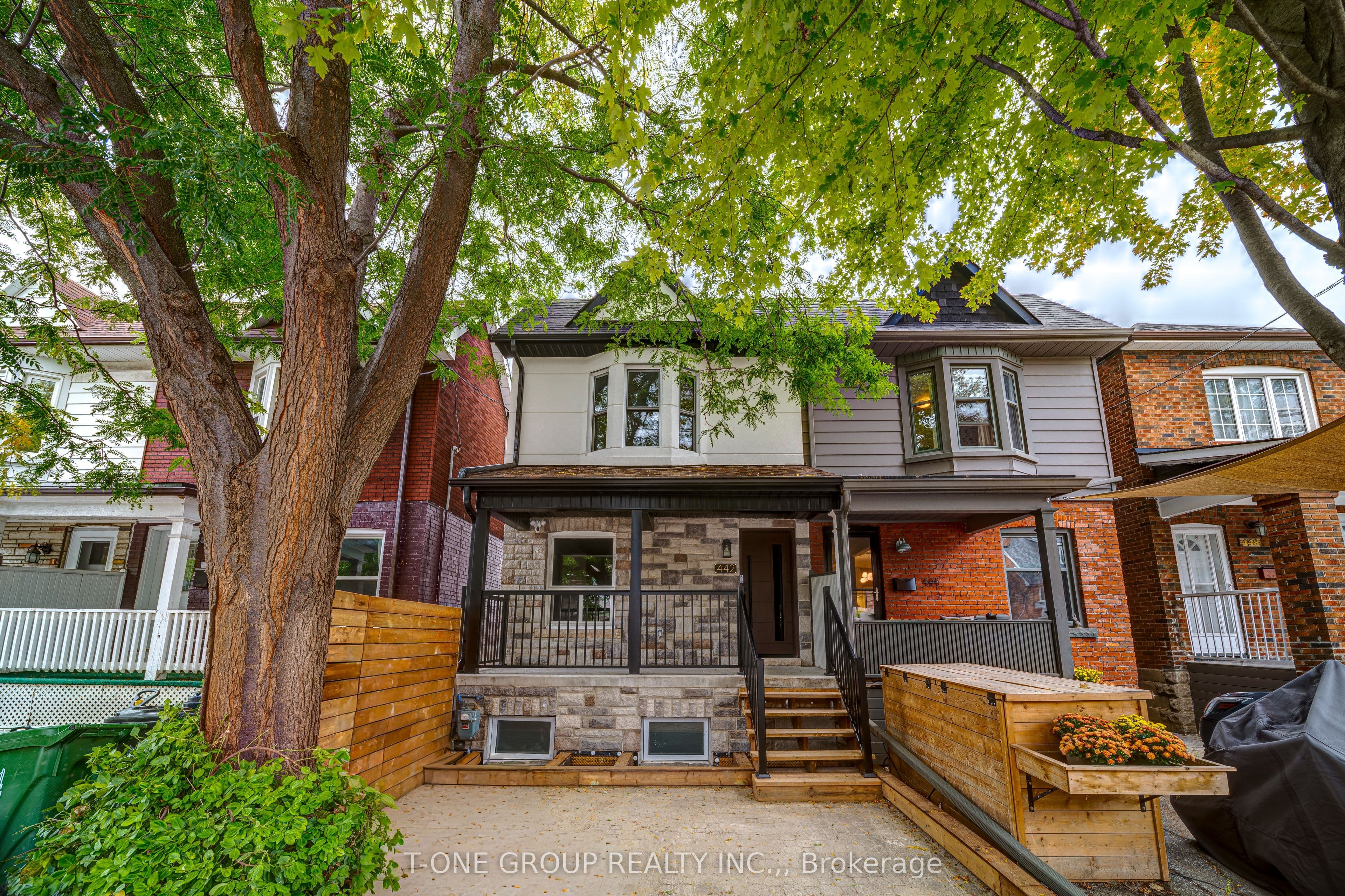 442 Margueretta Street, Toronto, ON M6H 3S5
