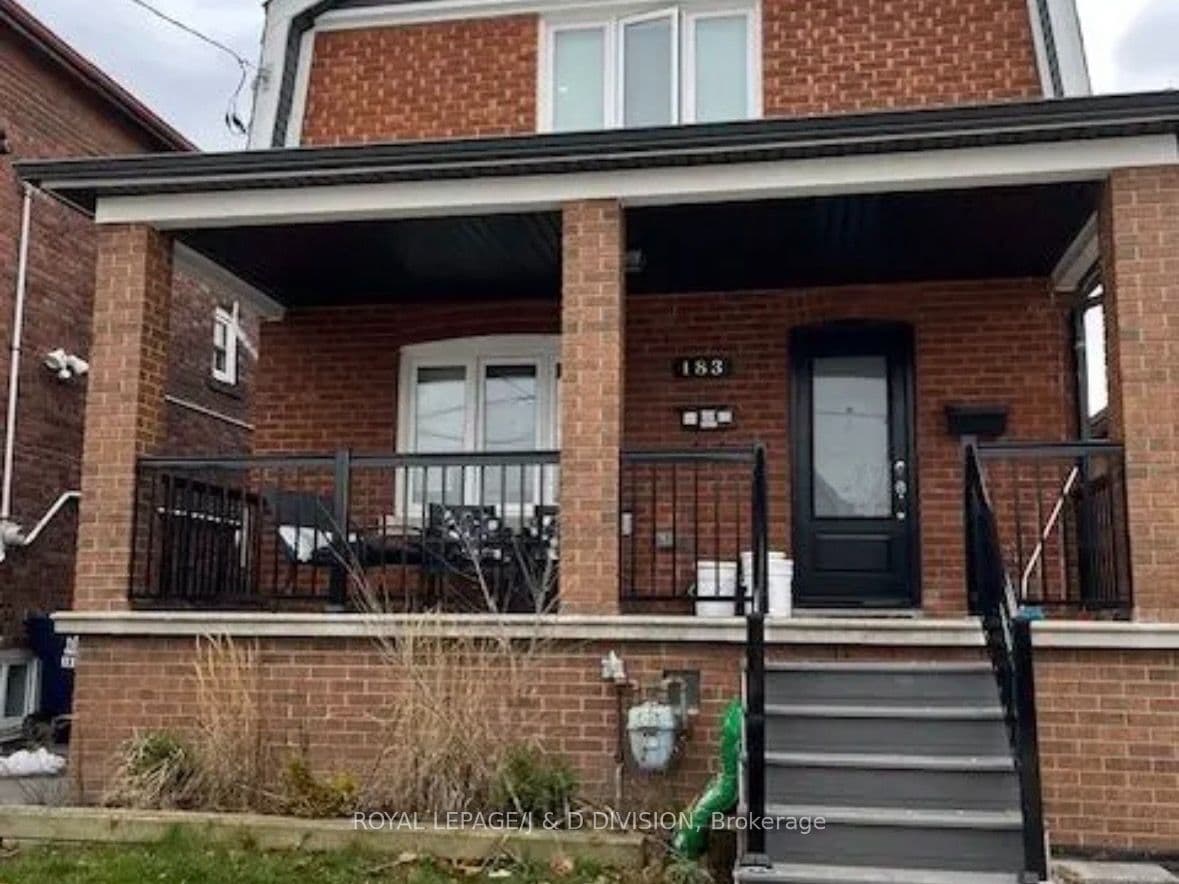 183 Belgravia Avenue Studio, Toronto, ON M6E 2M6