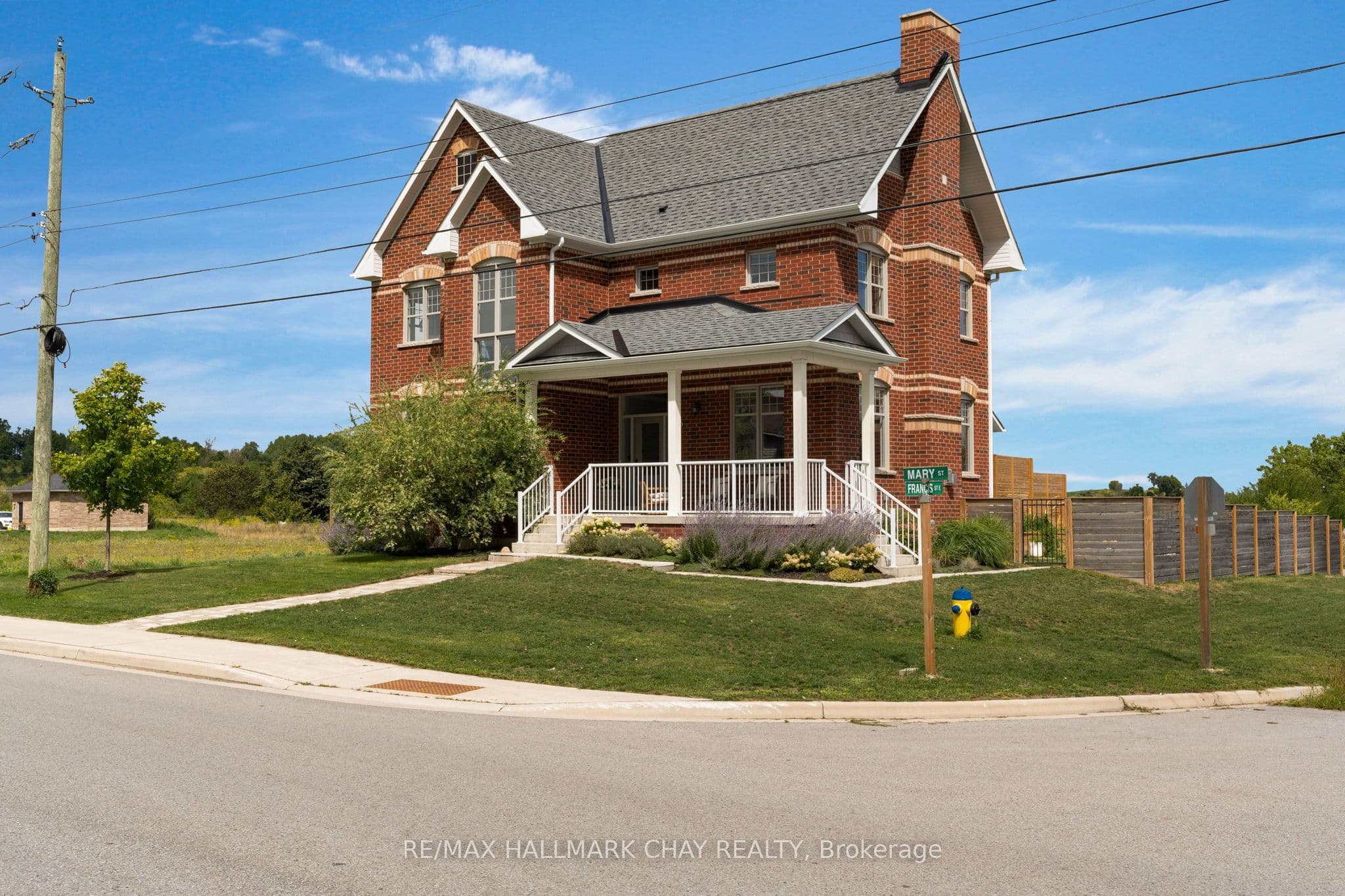 46 Francis Street E, Clearview, ON L0M 1G0