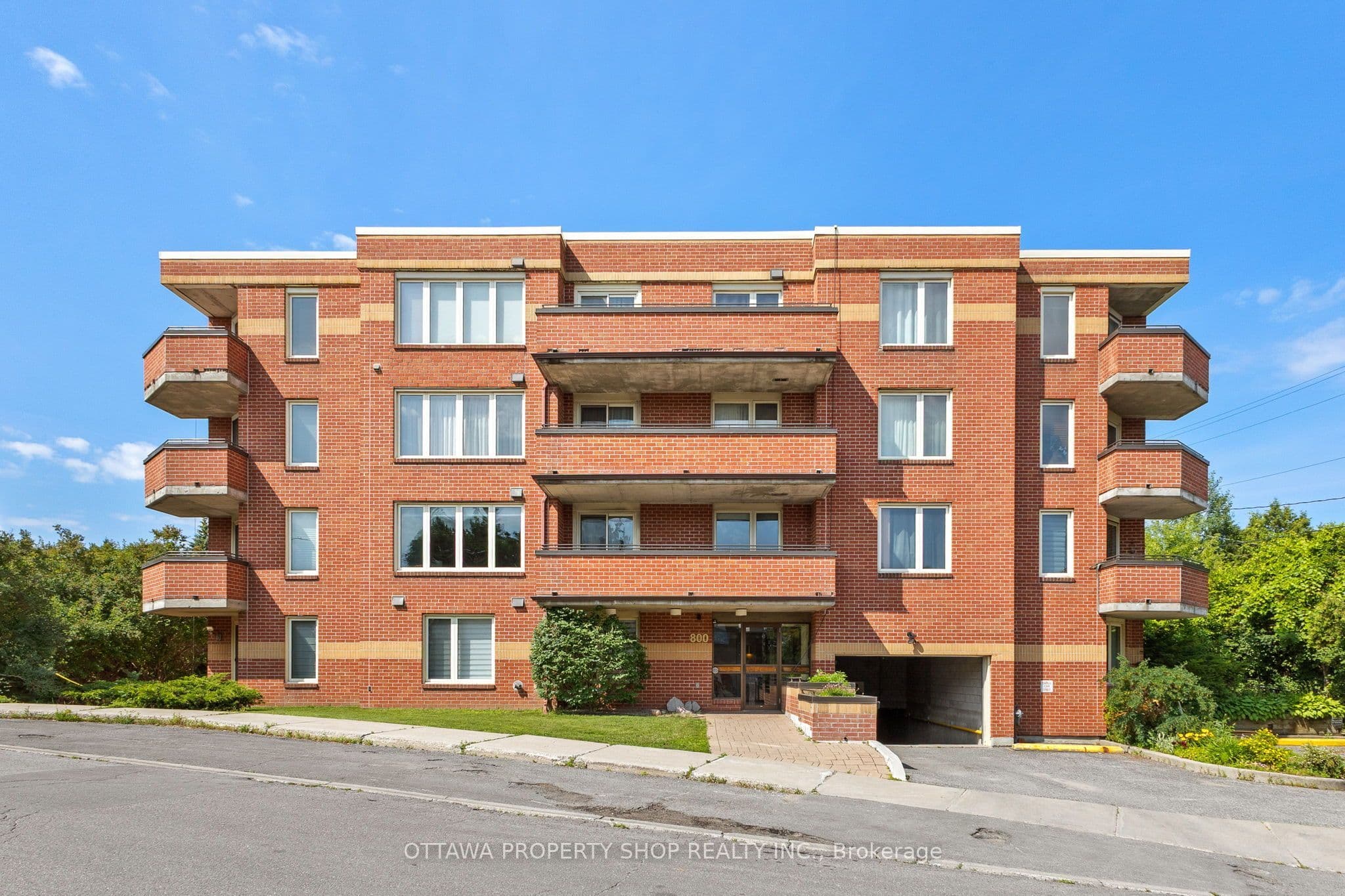 800 Mckellar Avenue 204, Carlingwood - Westboro and Area, ON K2A 2X5