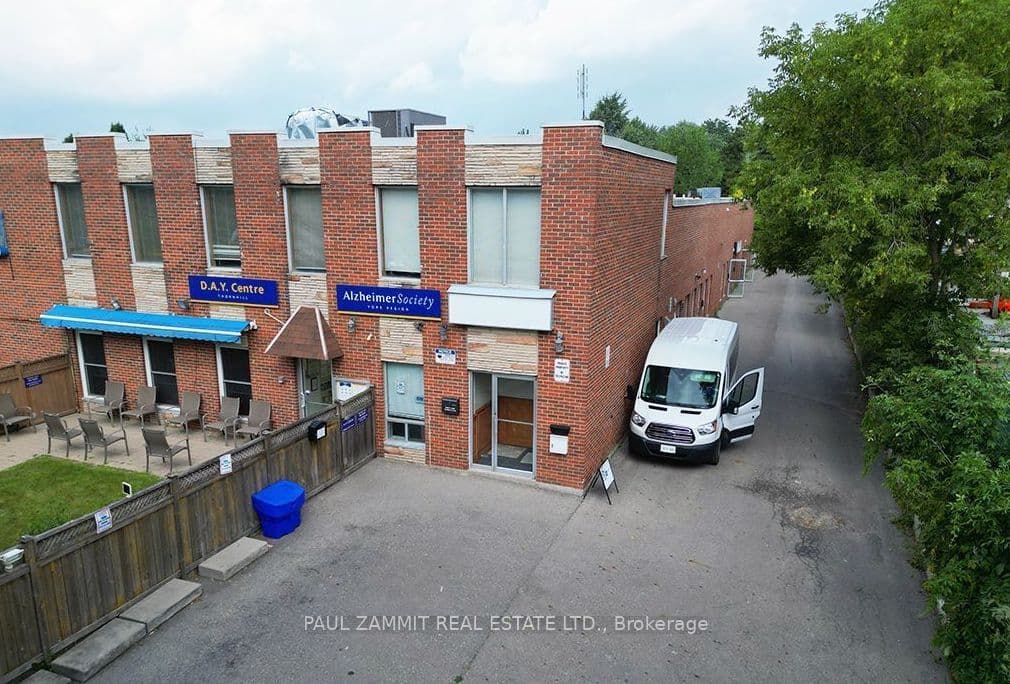 10 Harlech Court 1, Markham, ON L3T 6L4