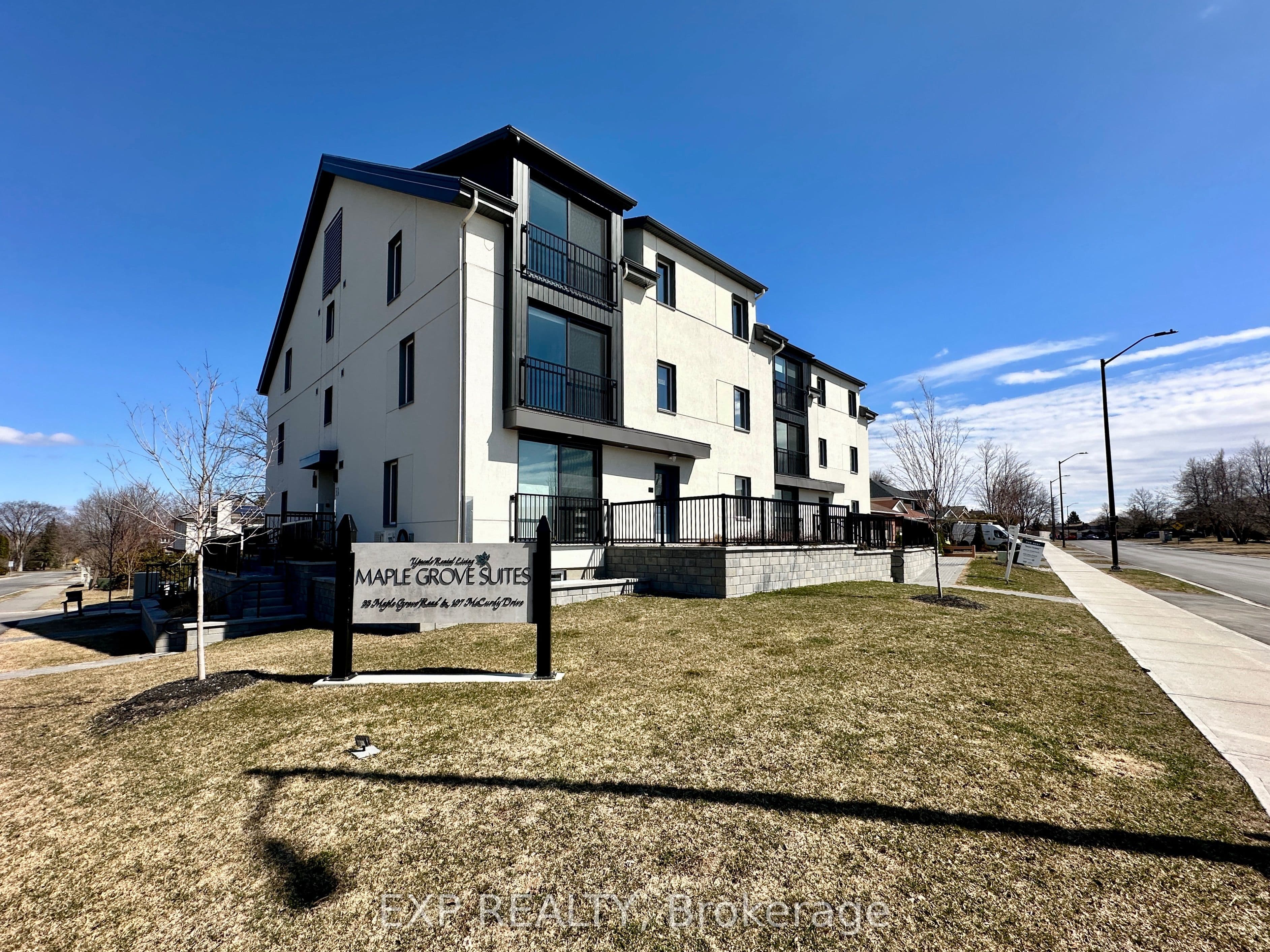 107 MCCURDY Drive 100, Kanata, ON K2L 2S7