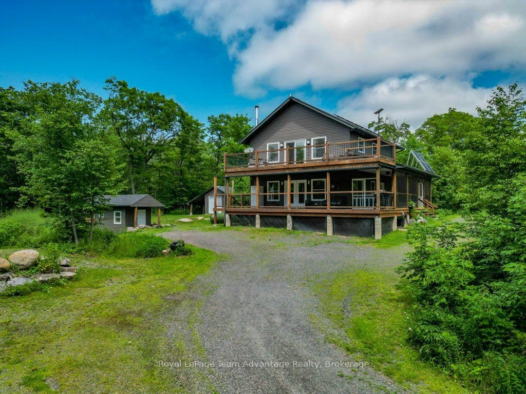 558 518 Highway, Seguin, ON P2A 0B2