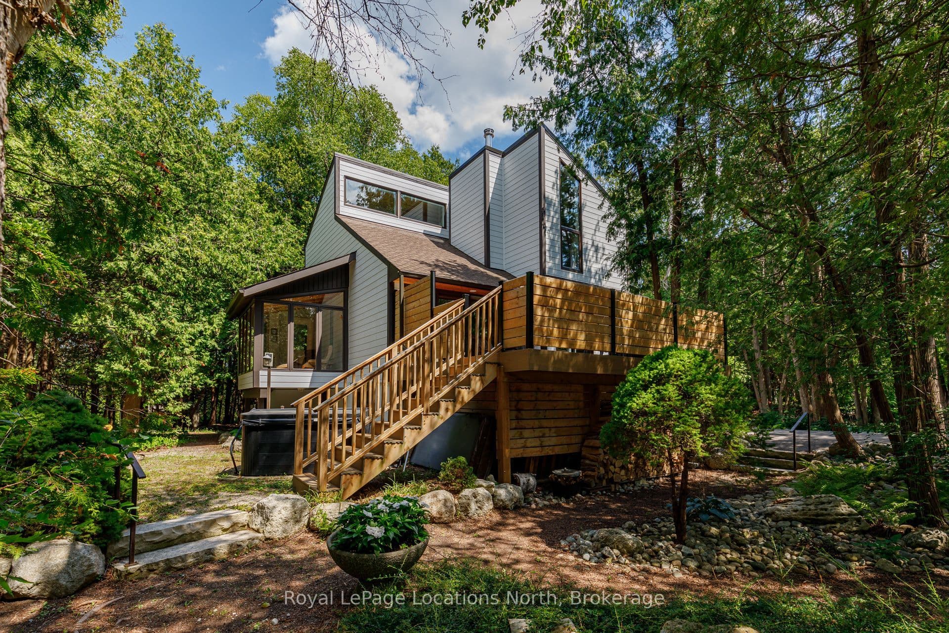 157 Woodland Park Road, Blue Mountains, ON N0H 1J0