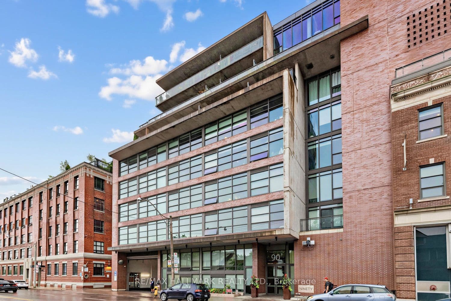 90 Broadview Avenue 408, Toronto, ON M4M 0A7