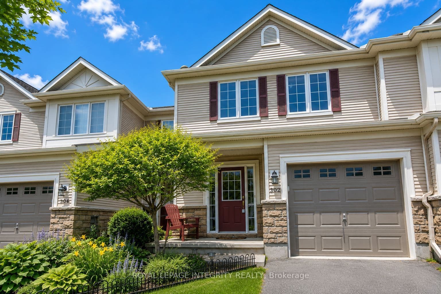 302 QUETICO Private, Barrhaven, ON K2J 0E7