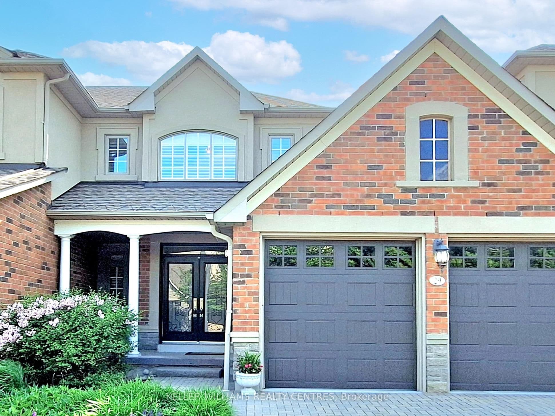 Aurora Estates, Aurora