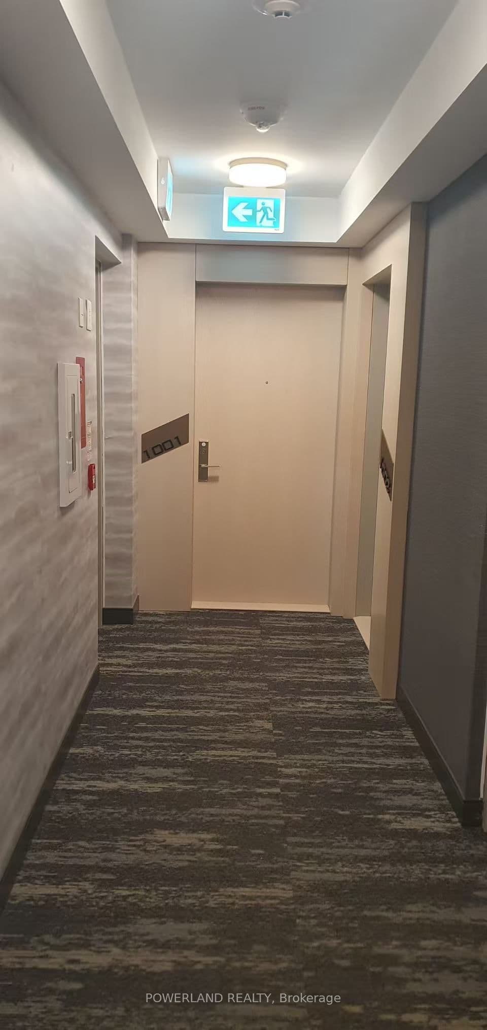 77 Mutual Street 1001, Toronto, ON M5B 2A9