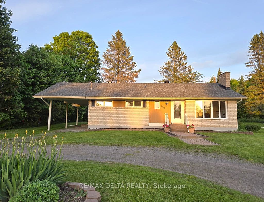 3295 Highway 34 Highway, Champlain, ON K0B 1R0