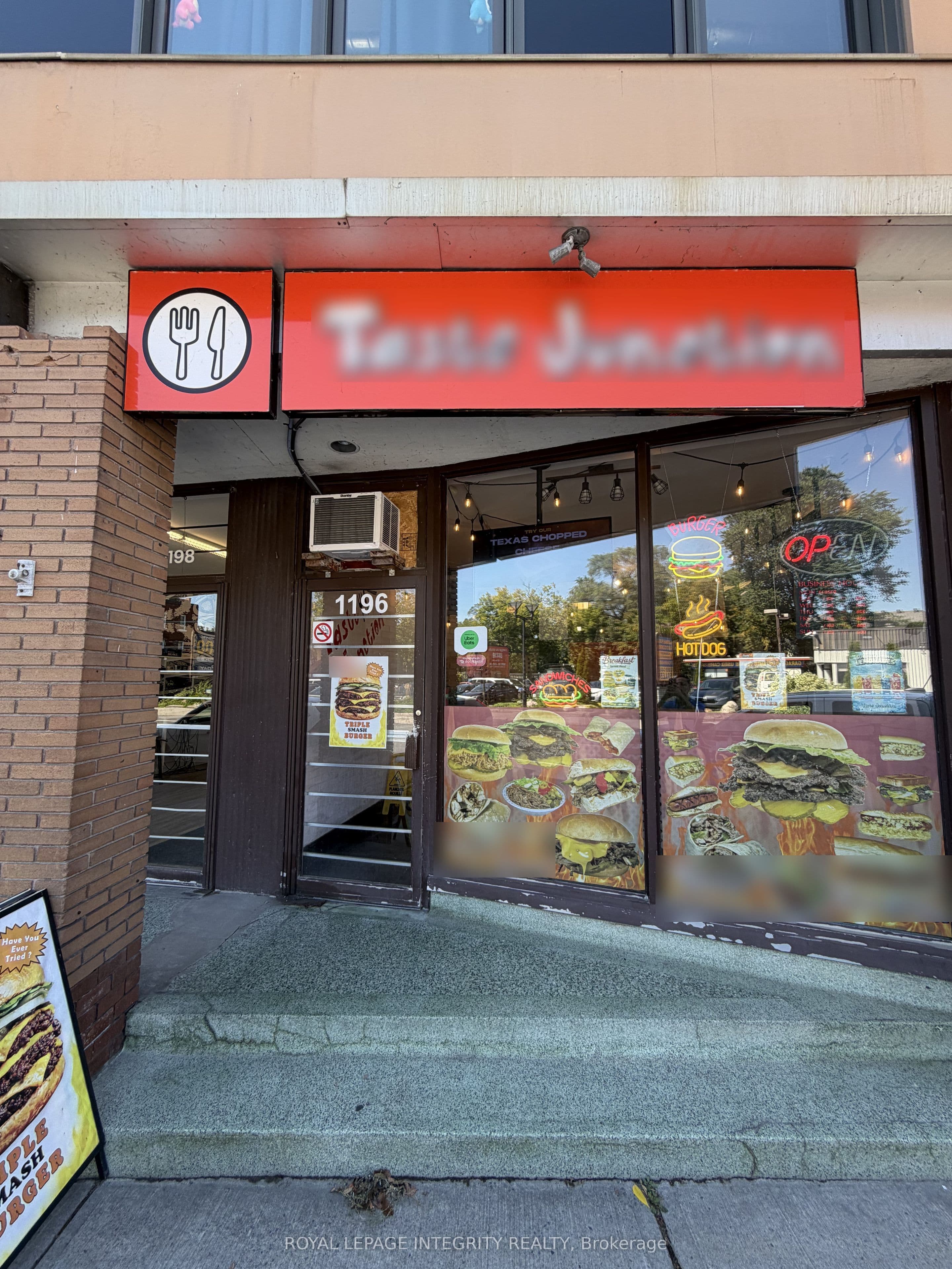 1196 Bank Street, Glebe - Ottawa East and Area, ON K1S 3Y1