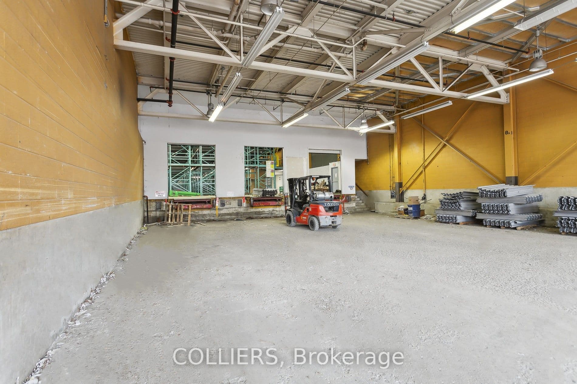 1550 Caterpillar Road 1, Mississauga, ON L4X 2W9