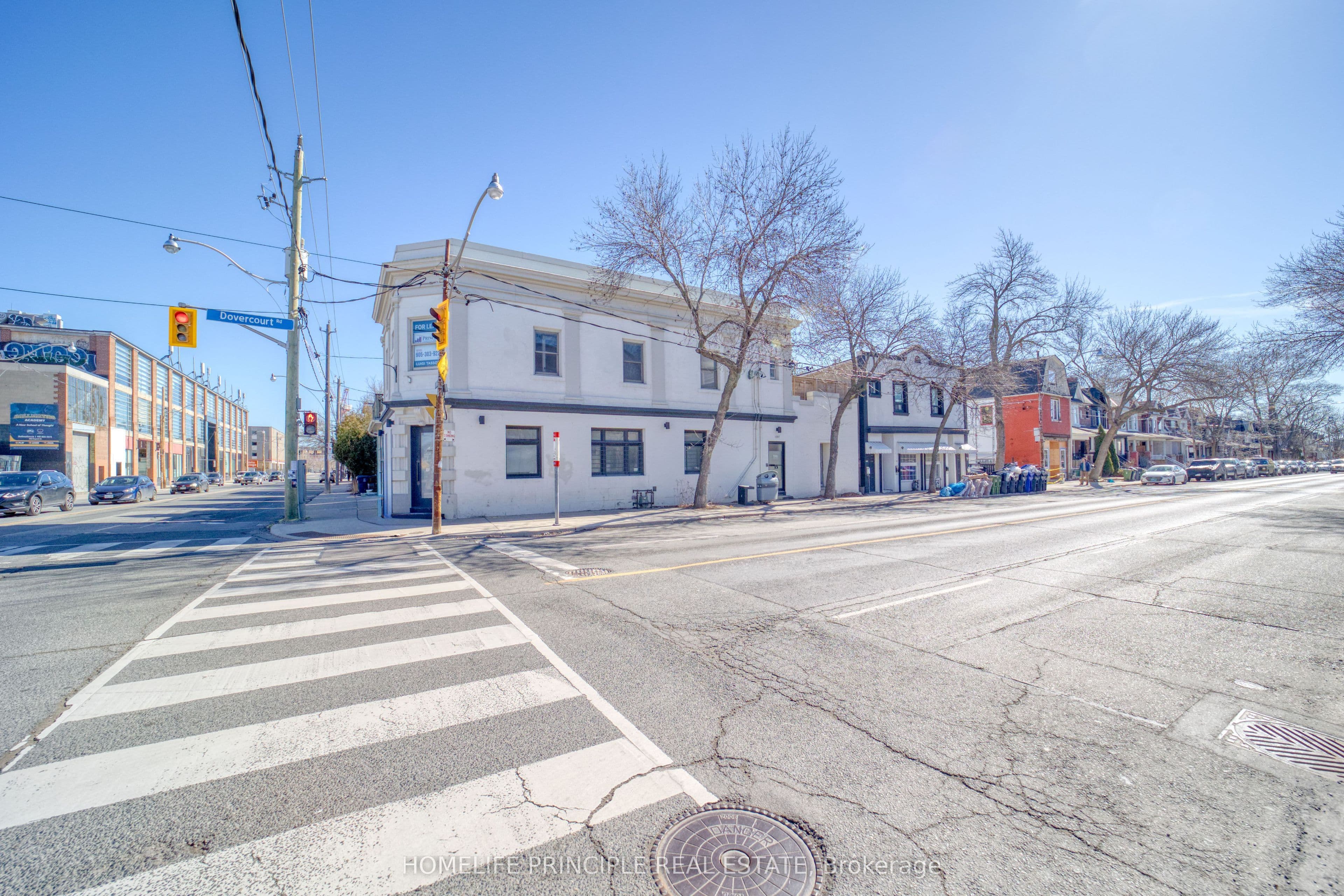 995 Dupont Street, Toronto, ON M6H 1Z5