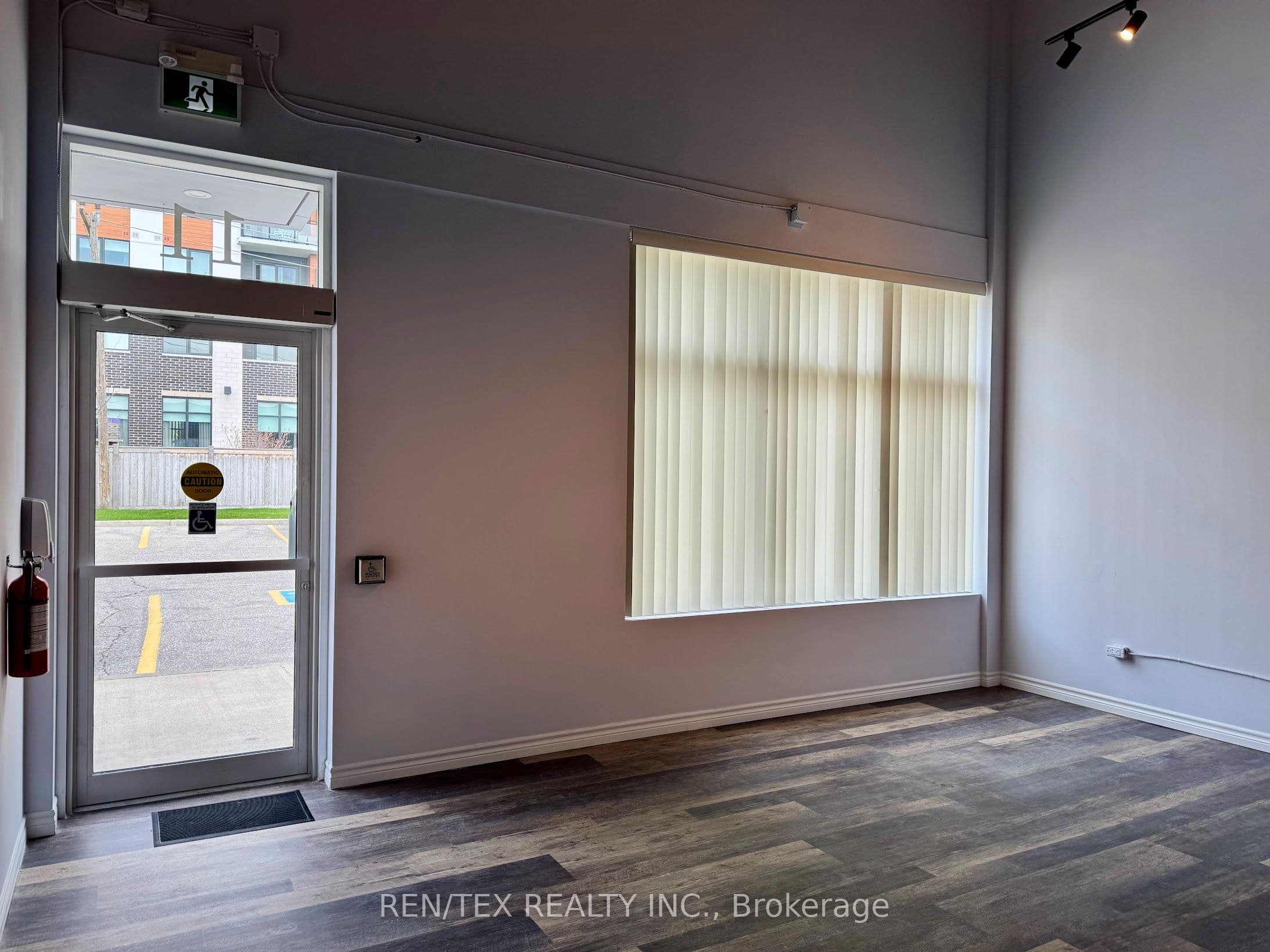 155 Mostar Street 11, Whitchurch-Stouffville, ON L4A 0Y2