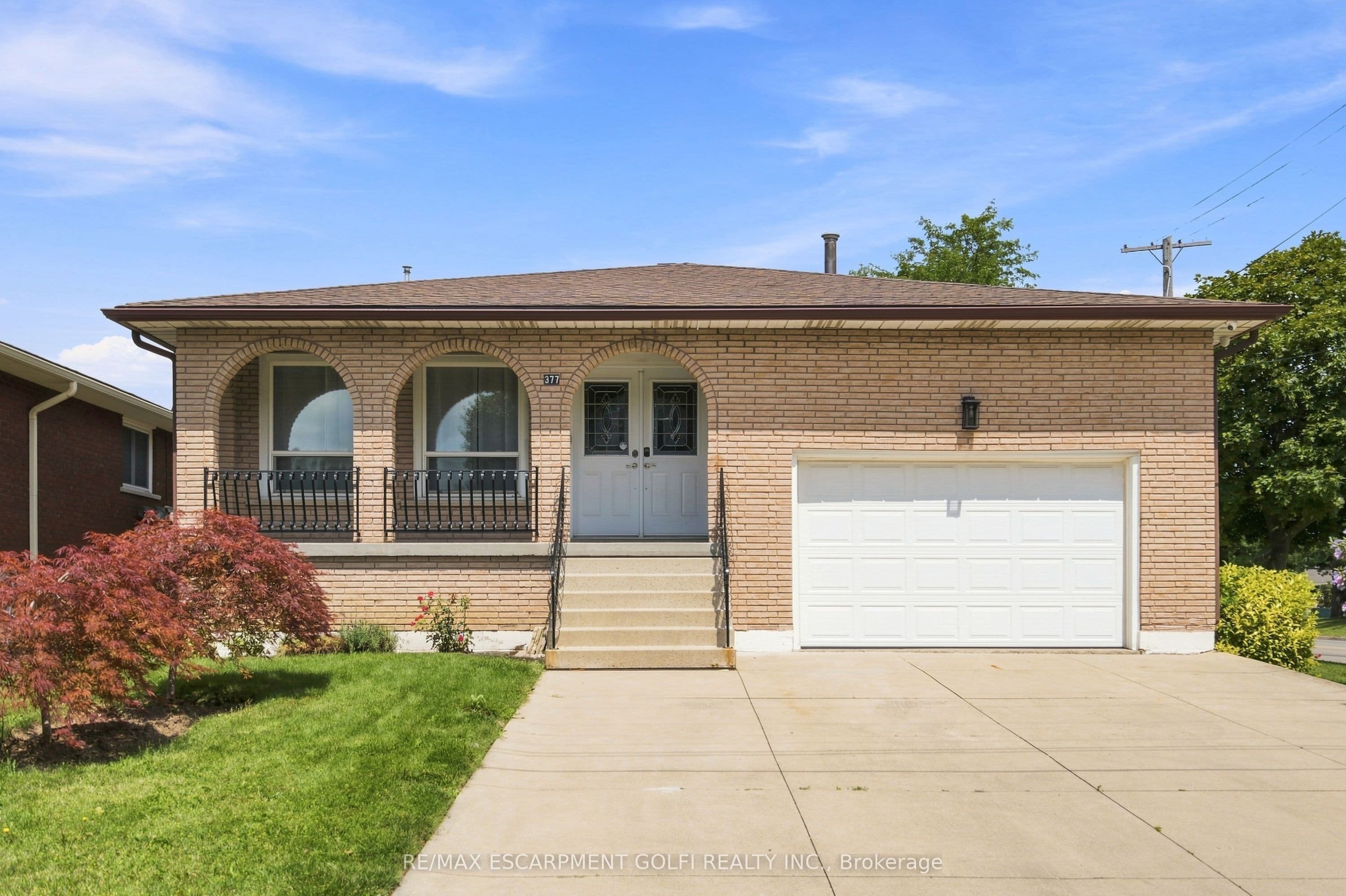 377 Carson Drive, Hamilton, ON L8T 4T8