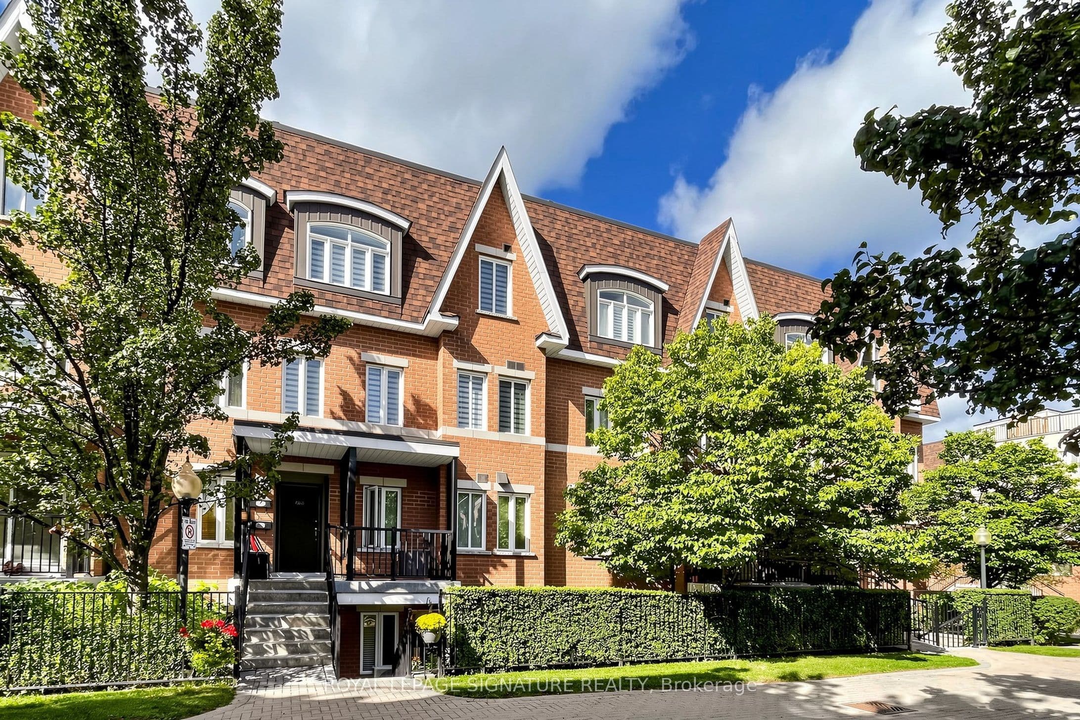 306 John Street 153, Markham, ON L3T 0A7