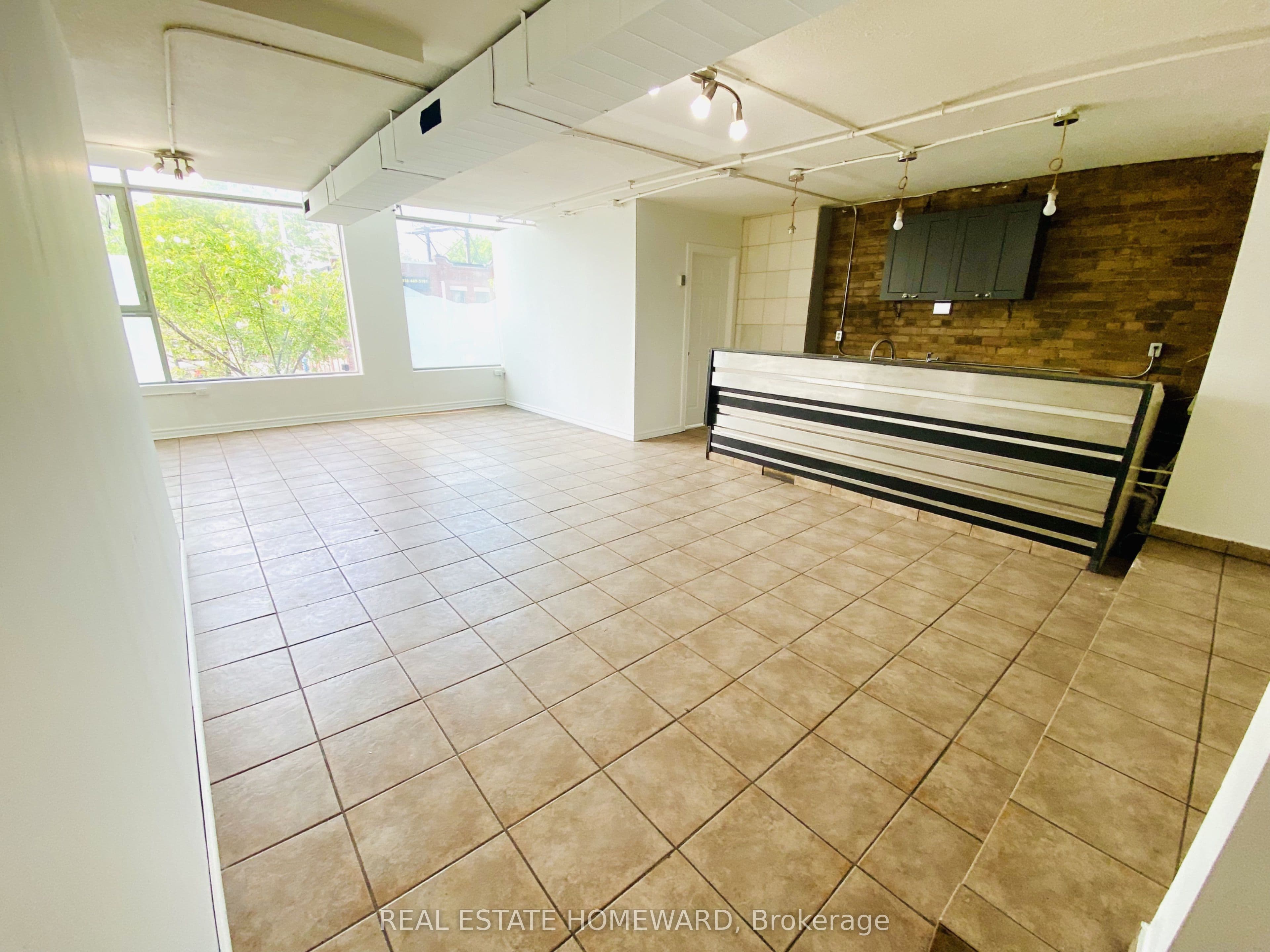 493A Danforth Avenue, Toronto, ON M4K 1P5