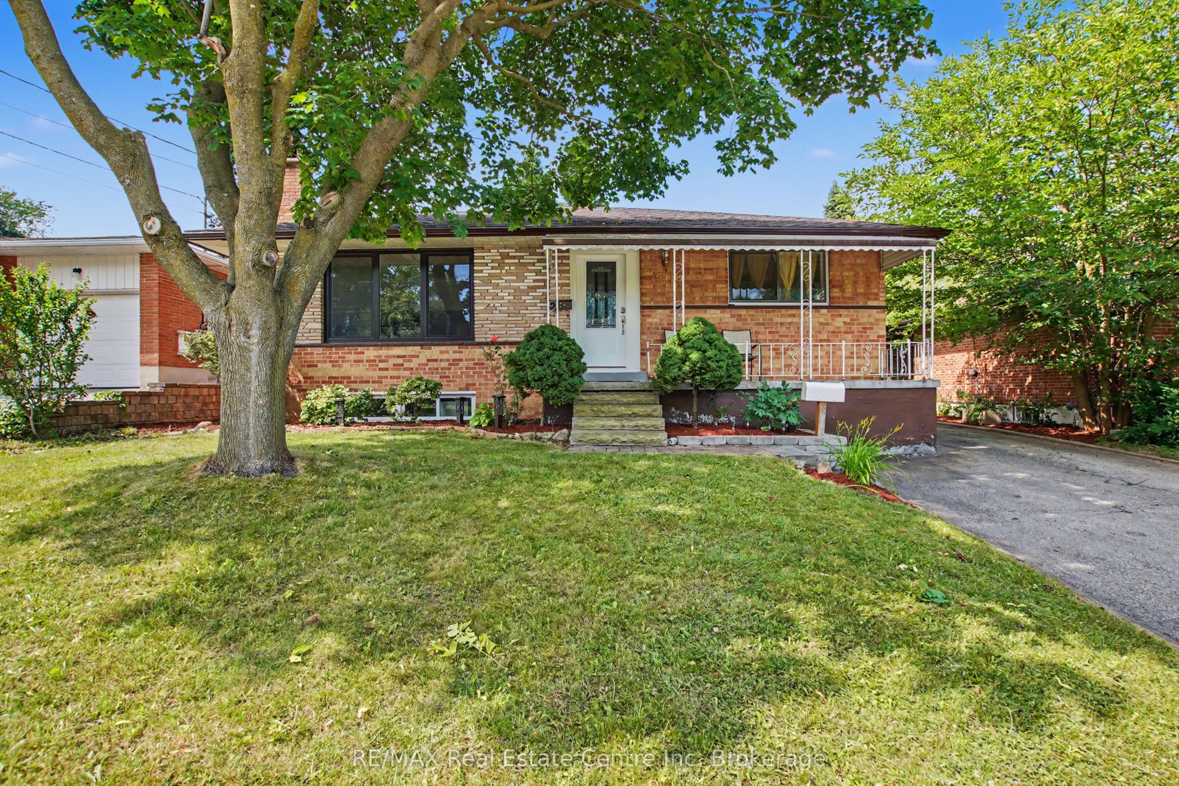 91 Dumbarton Street, Guelph, ON N1E 3T5