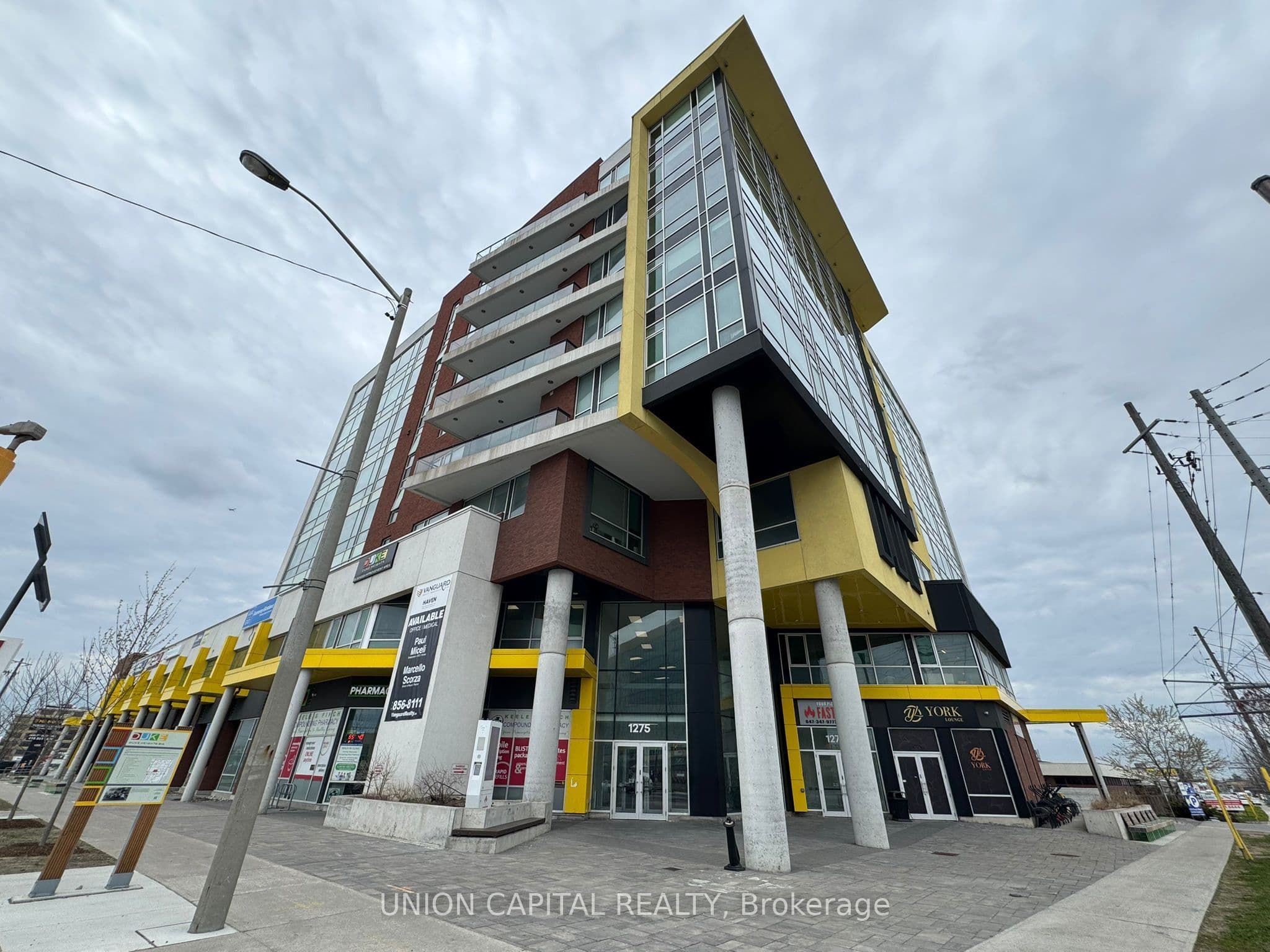 1275 Finch Avenue W 504, Toronto, ON M3J 0L5