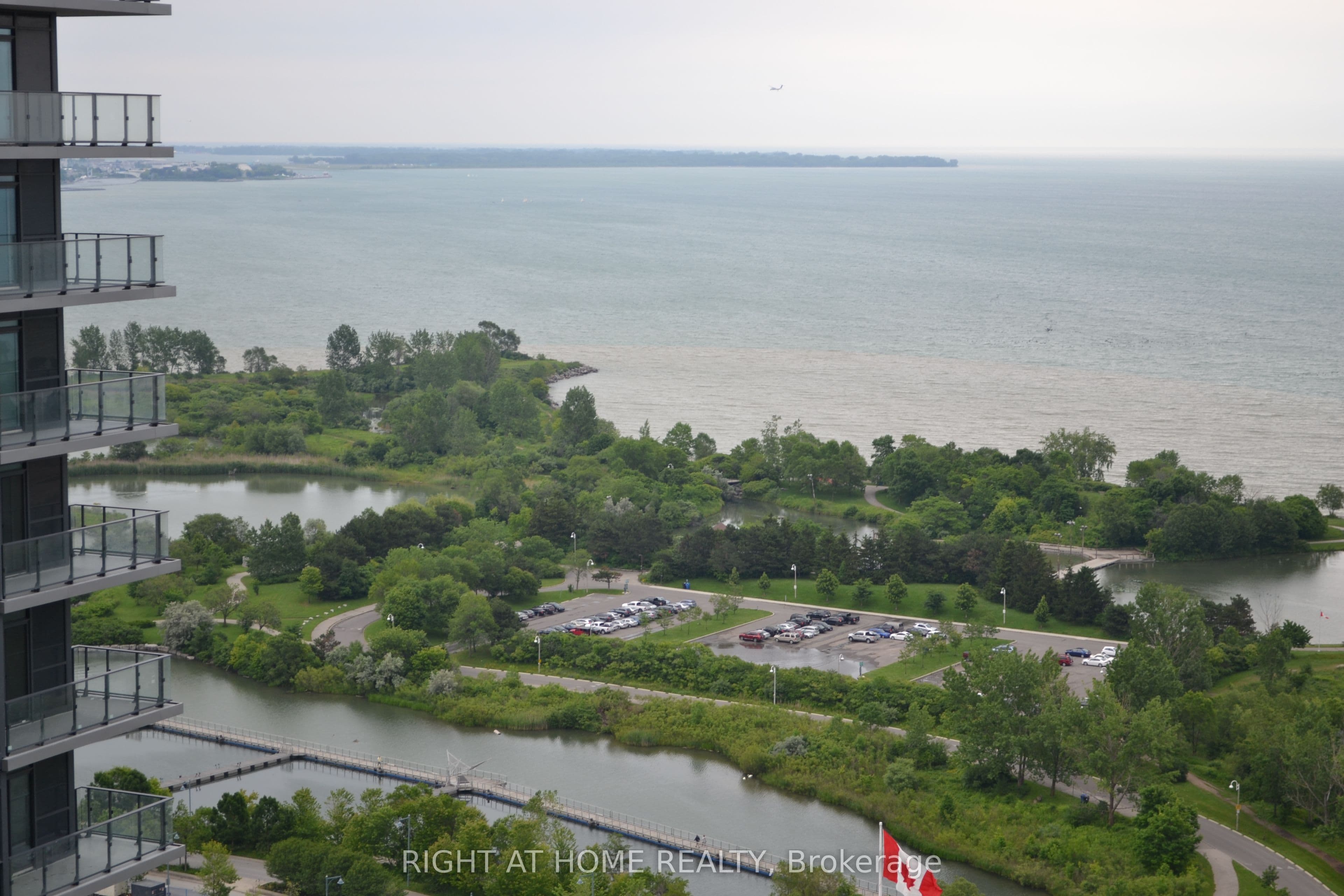 2212 Lake Shore Boulevard W 3509, Toronto, ON M8V 0C2