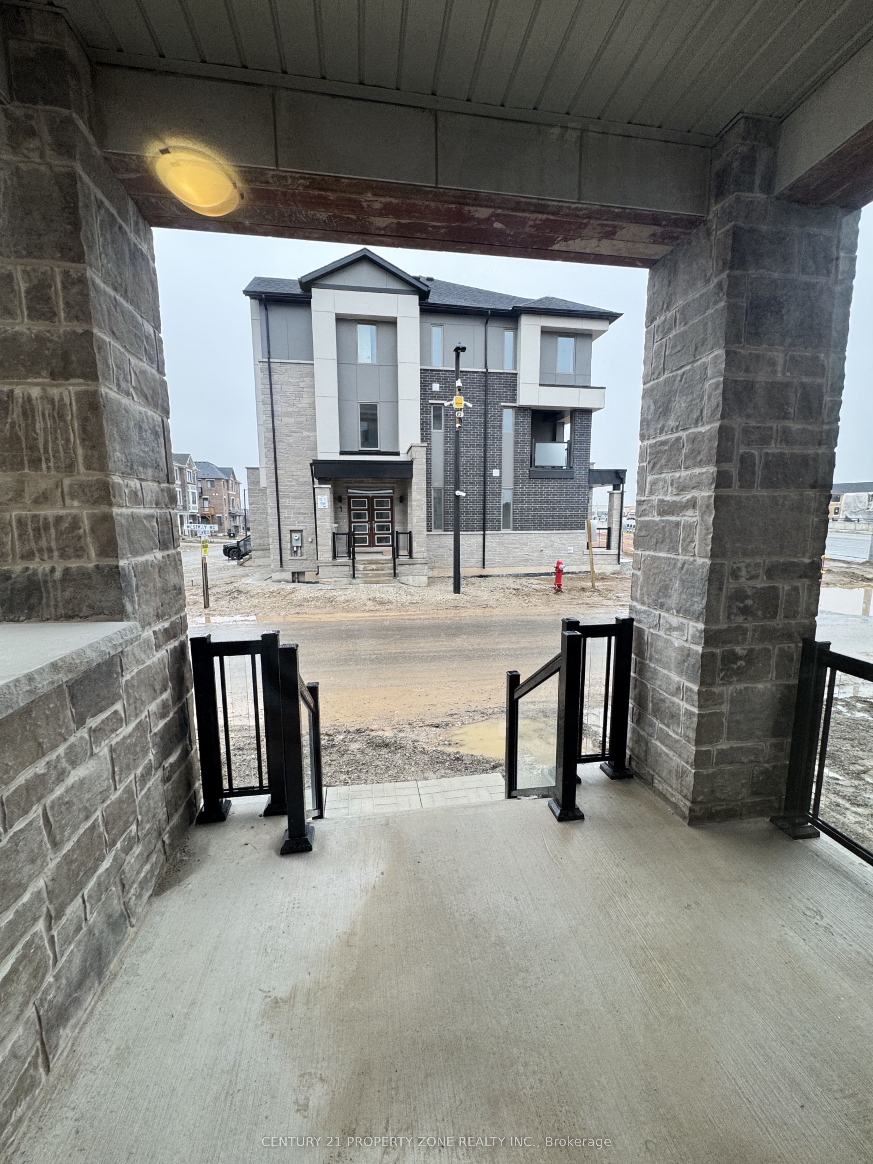 2 Westway Drive, Brampton, ON L7A 5M6
