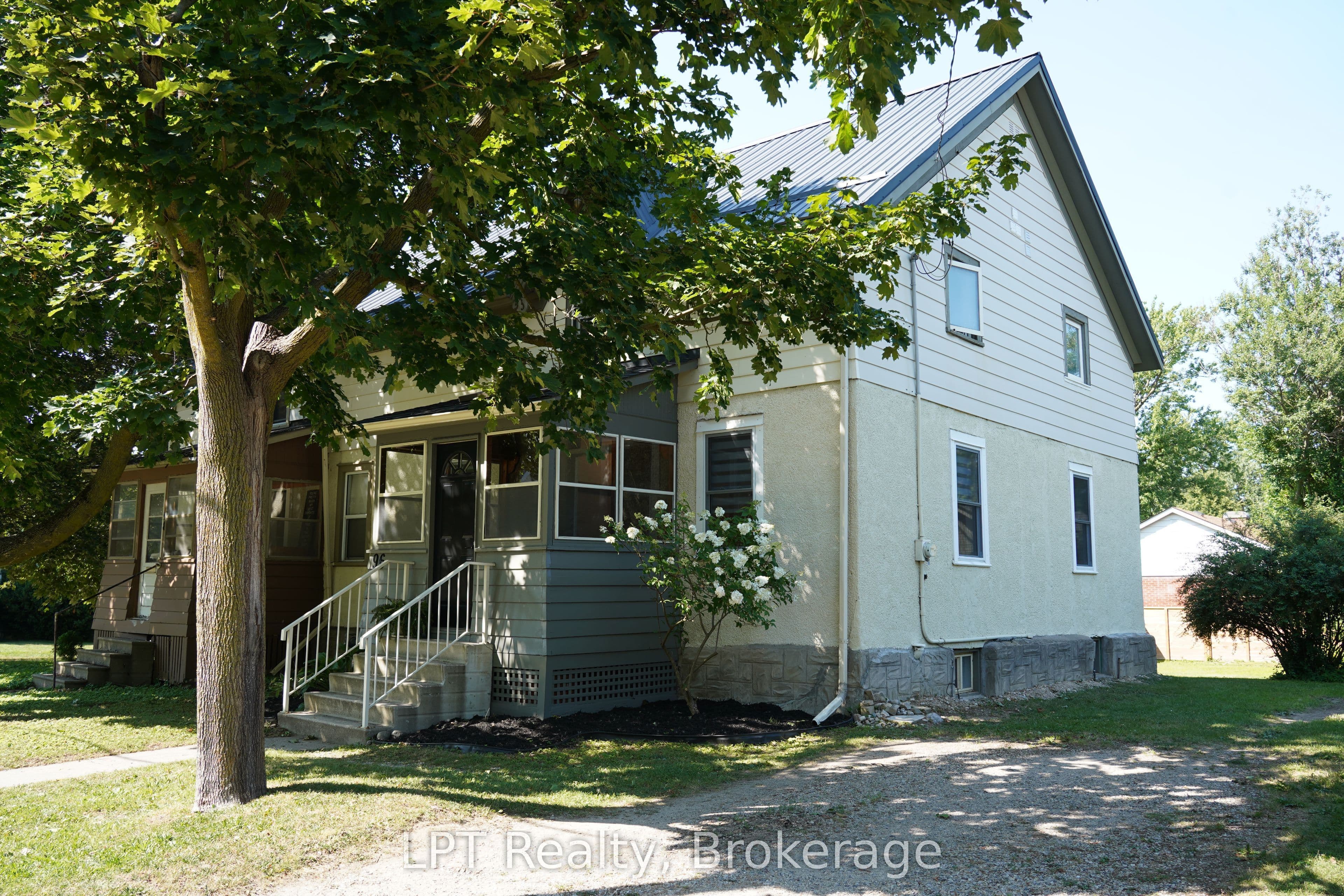96 Charles Street, Stratford, ON N5A 5X7