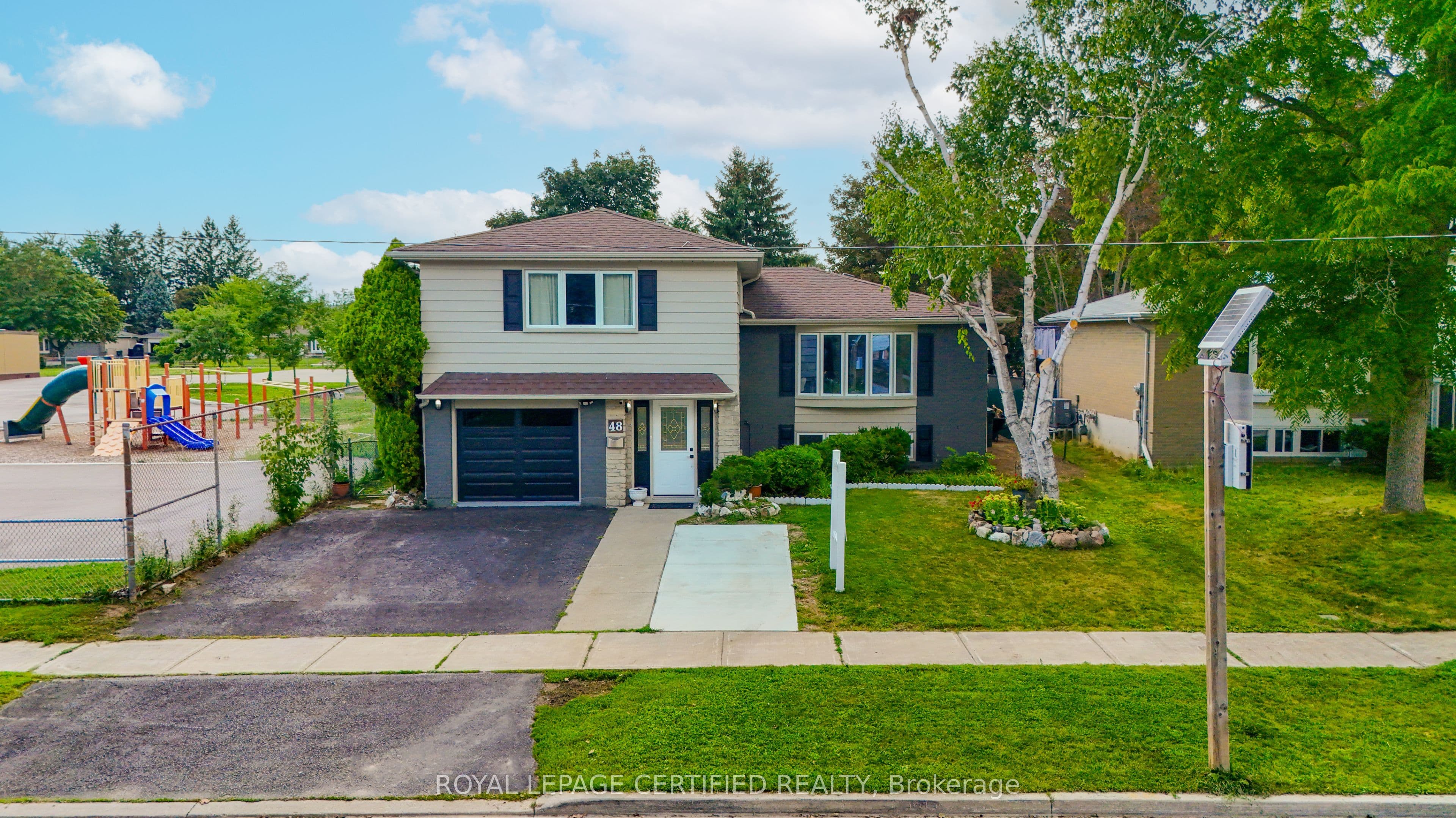 48 Highcastle Road, Toronto, ON M1E 4N1