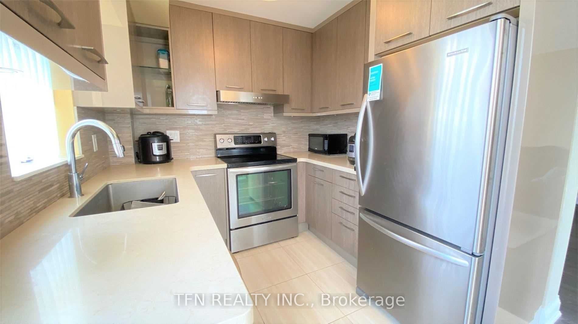 310 Red Maple Road 704, Richmond Hill, ON L4C 0T7