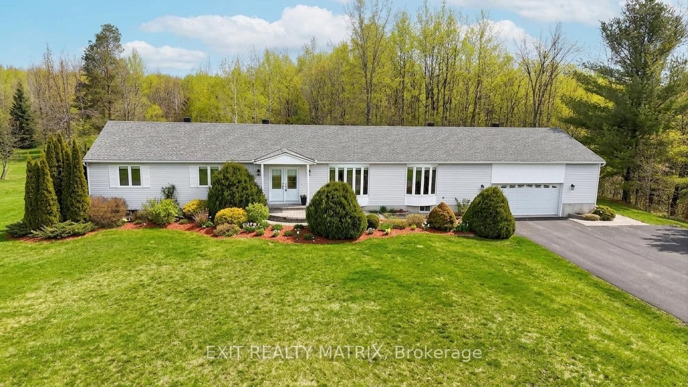 8329 Rodney Farm Drive, Greely - Metcalfe - Osgoode - Vernon and Area, ON K0A 2P0
