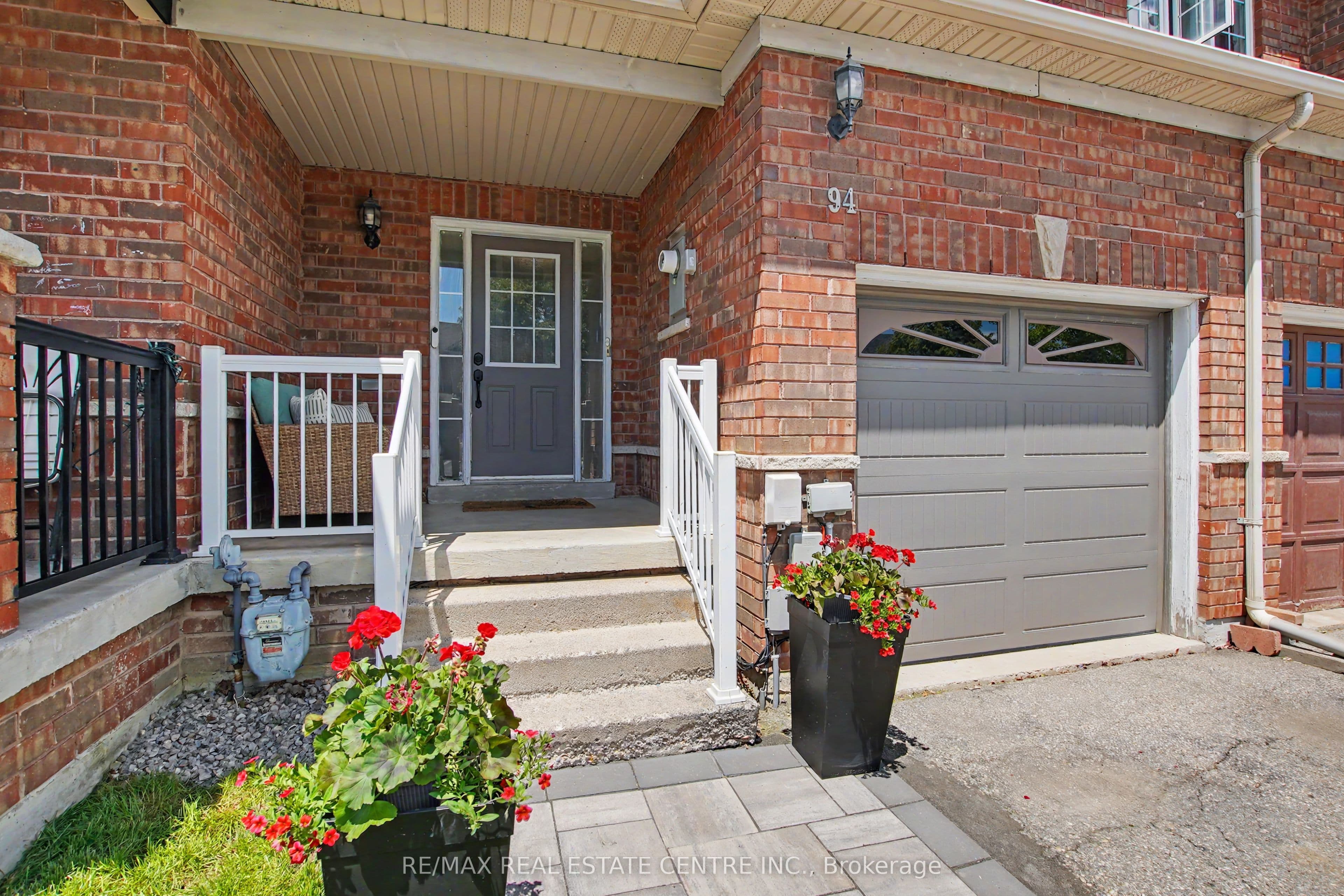 94 Timbertop Crescent, Brampton, ON L6R 3J2