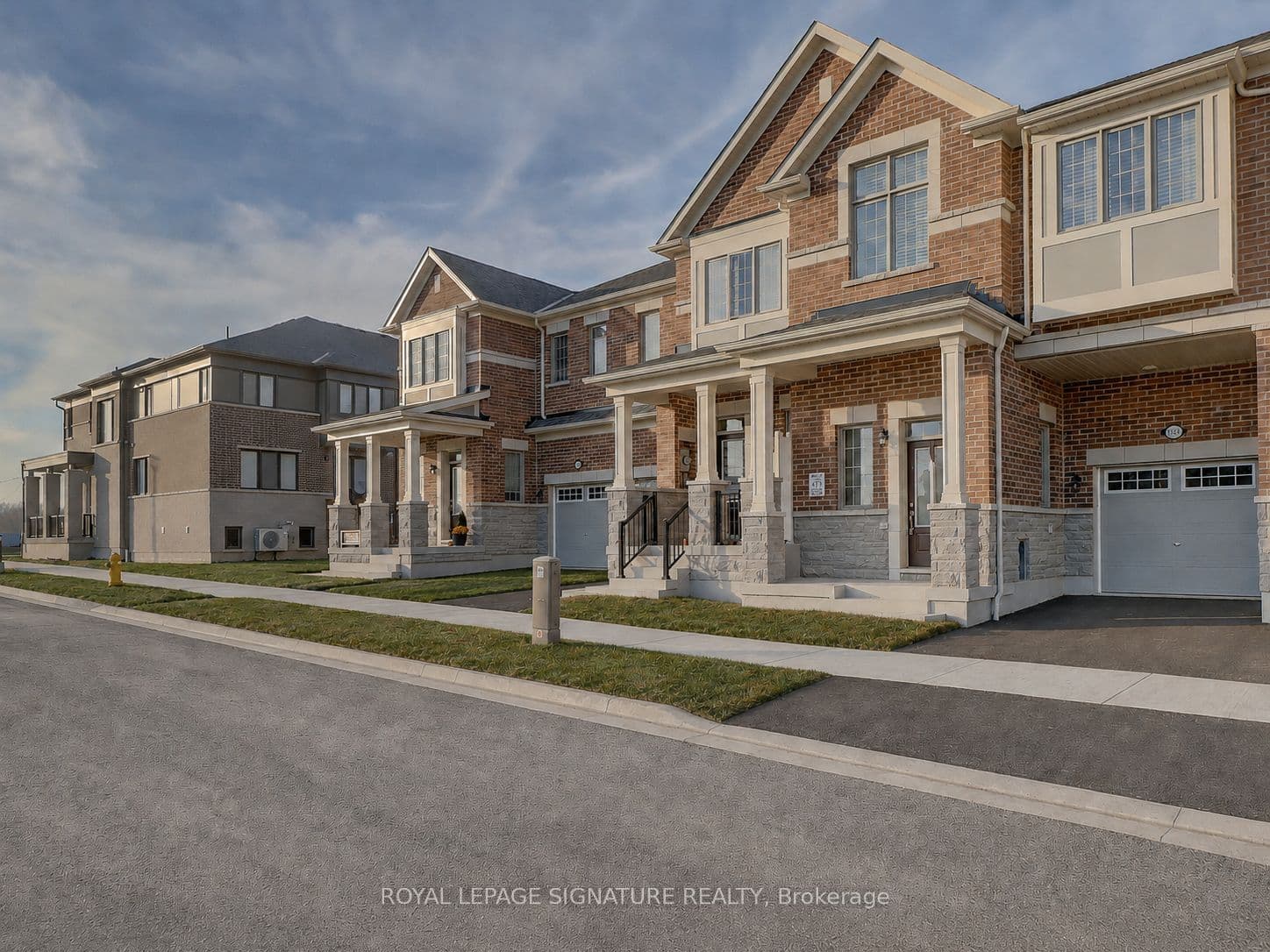 3229 Chimney Swift Crescent, Pickering, ON L1X 0N3