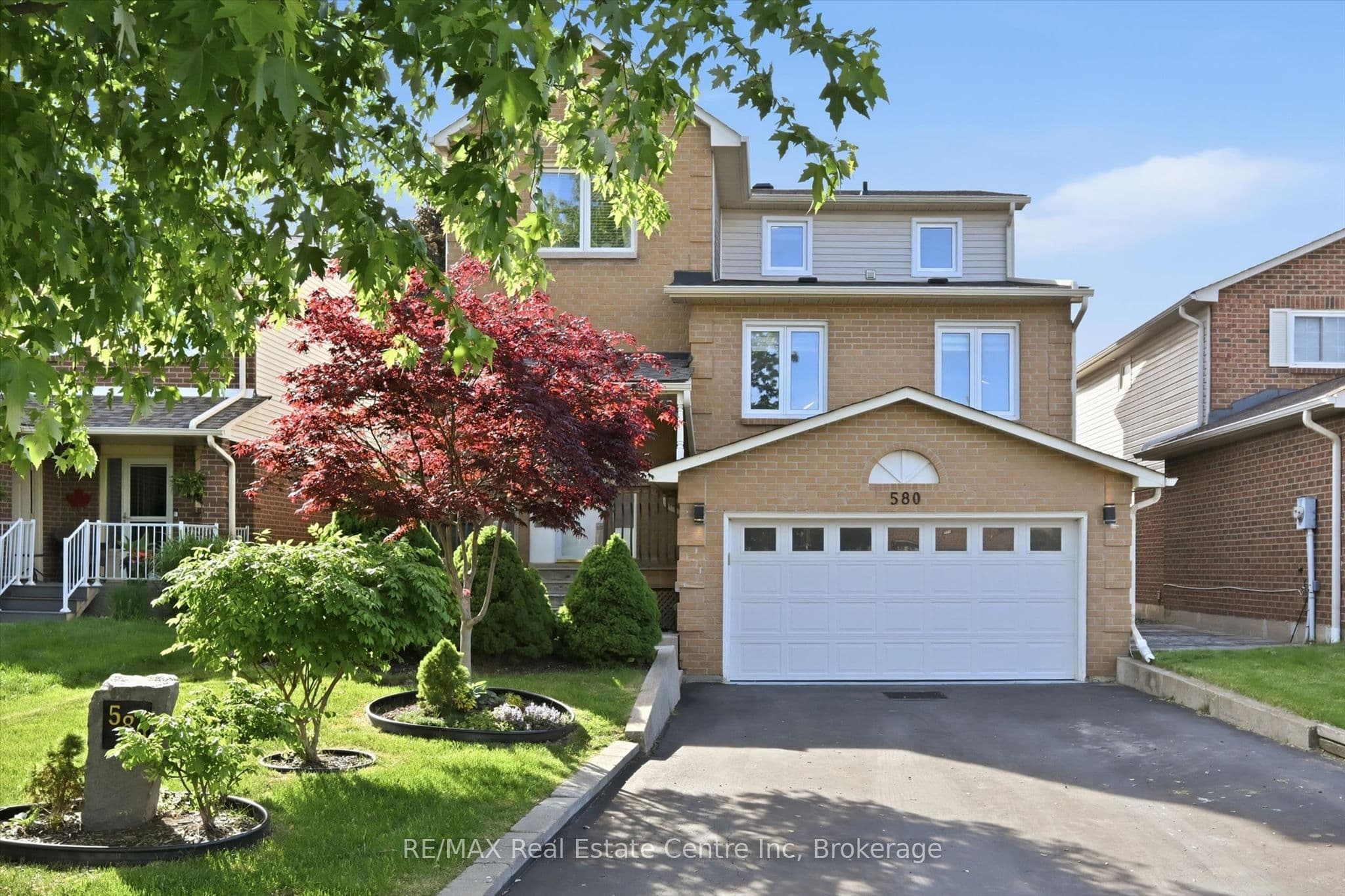 580 Clover Park Crescent, Milton, ON L9T 4W1