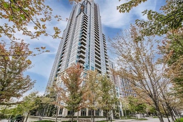 15 Viking Lane 3310, Toronto, ON M9B 0A4