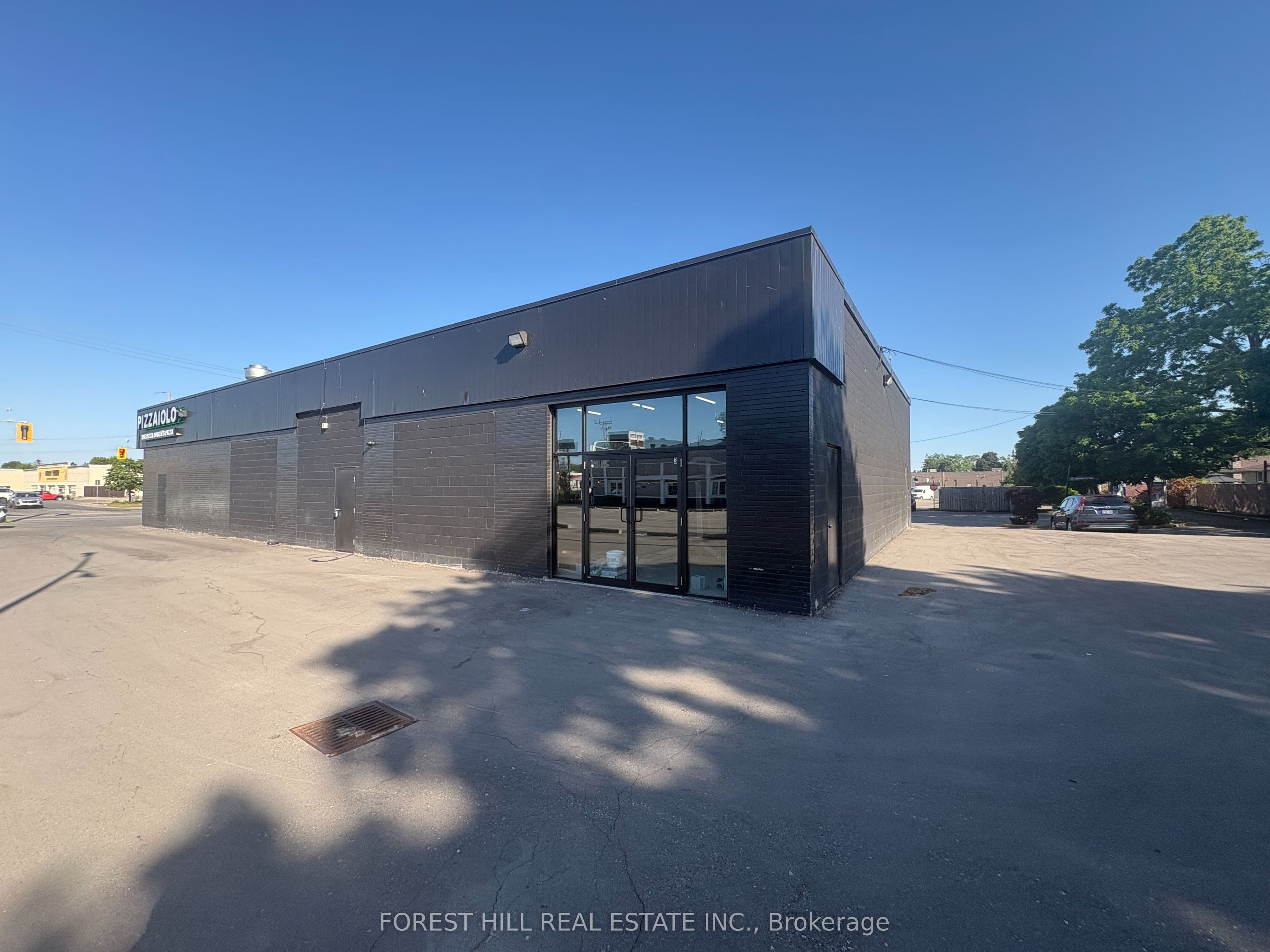 61 King George Road 3, Brantford, ON N3R 5K2