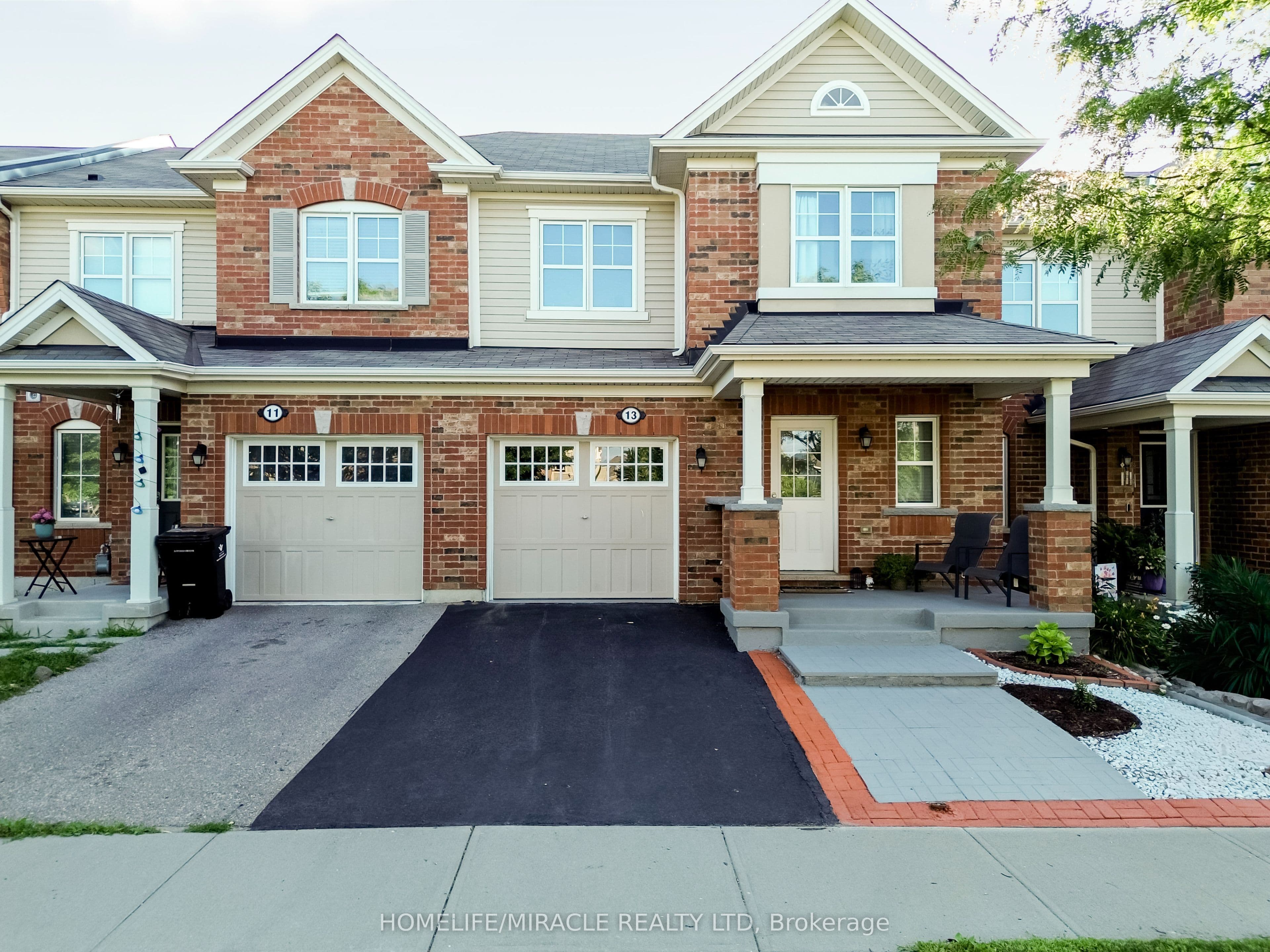 13 Arbourview Crescent, Kitchener, ON N2R 1R4