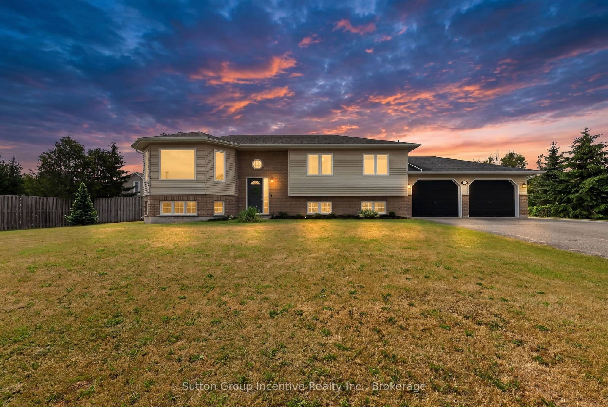5 Marl Creek Drive, Springwater, ON L0L 2K0