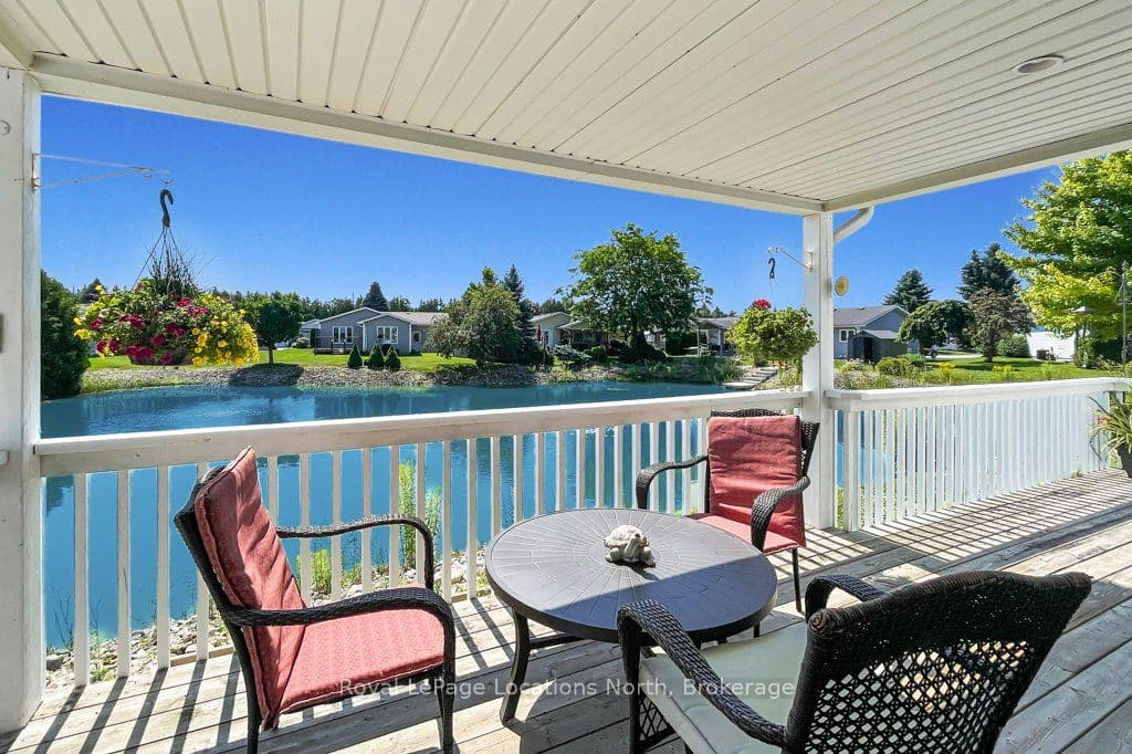 16 Atlantic Avenue, Wasaga Beach, ON L9Z 3A8