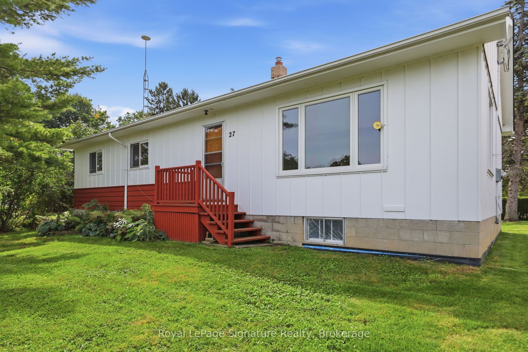 27 Louisa Street W, Blue Mountains, ON N0H 2P0