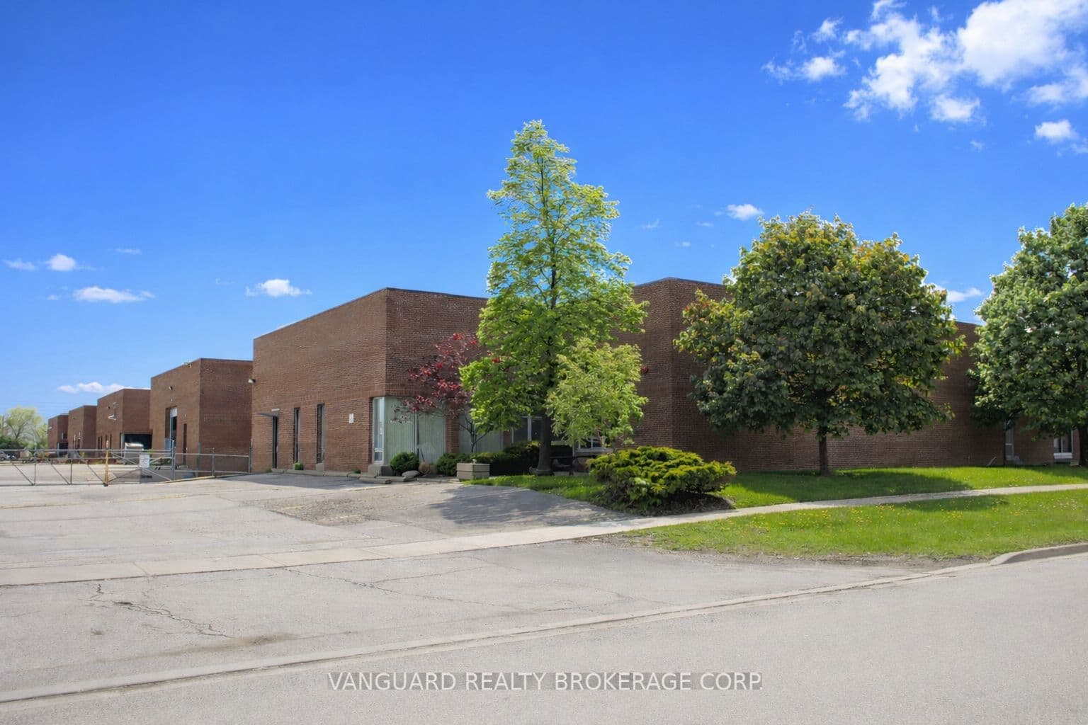 37 Racine Road 5, Toronto, ON M9W 2Z4