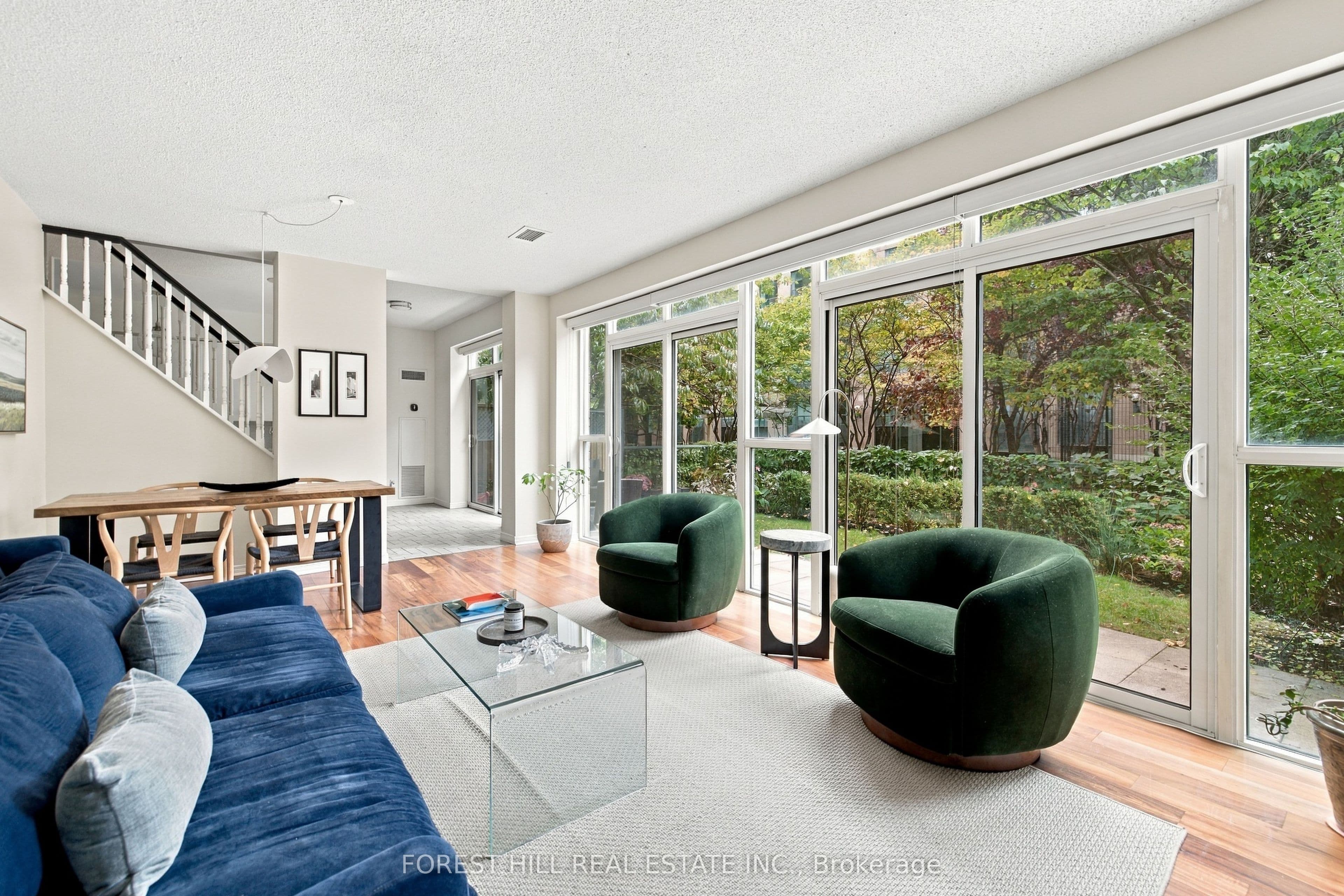 109 Front Street E 229, Toronto, ON M5A 4P7