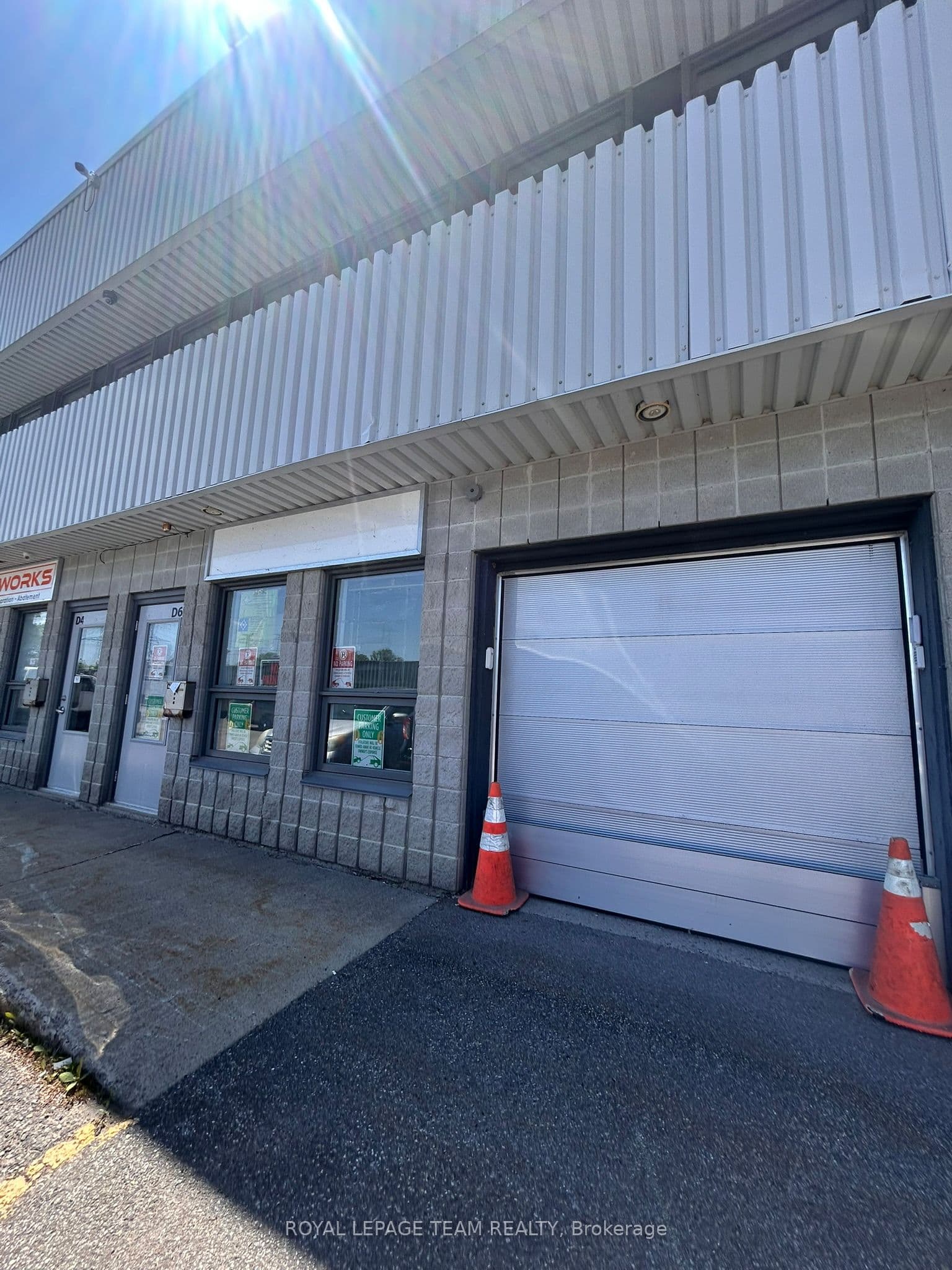 2285 St Laurent Boulevard D6, Hunt Club - South Keys and Area, ON K1G 4Z7