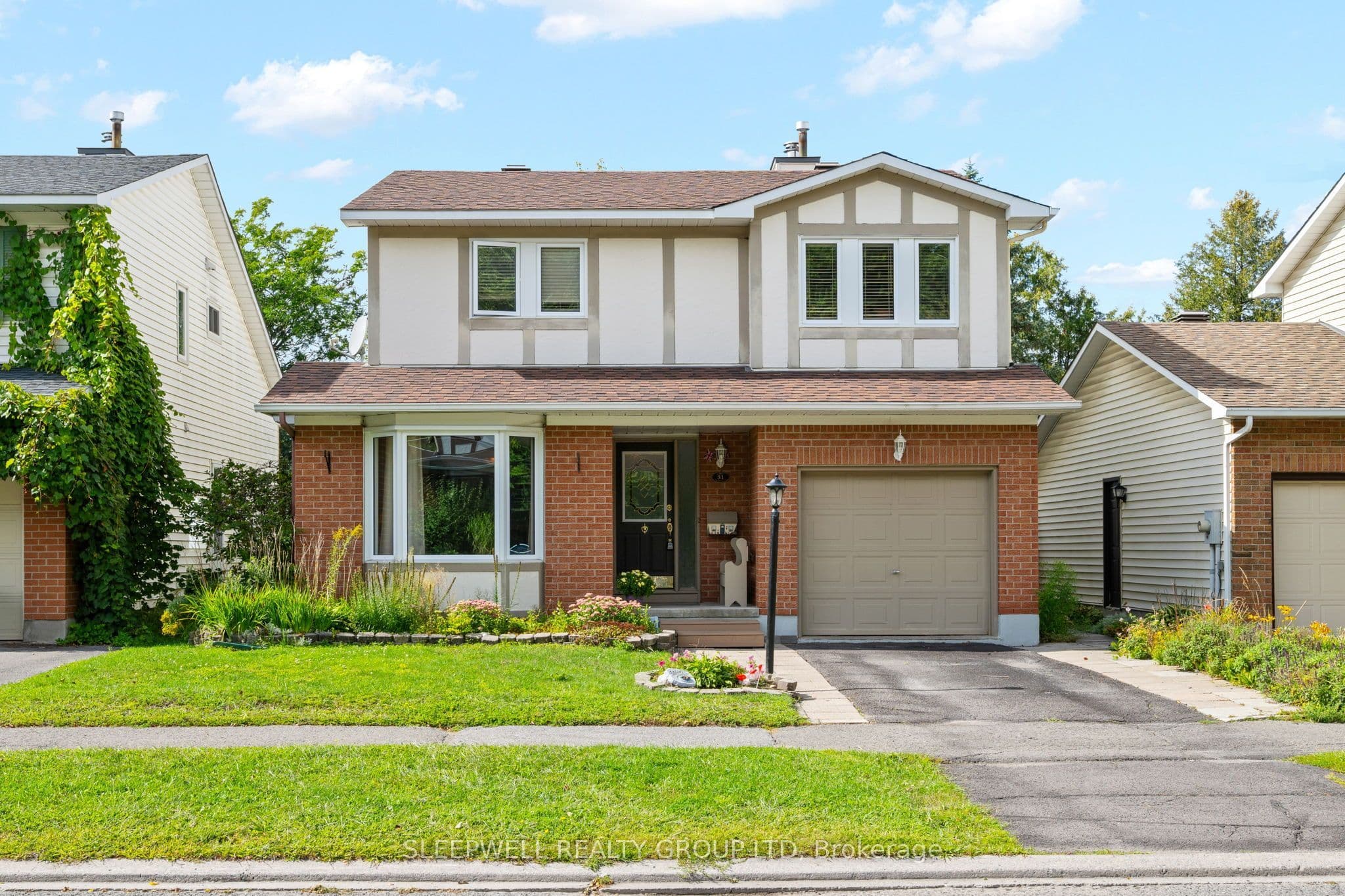 31 Tamblyn Crescent, Kanata, ON K2L 3A5