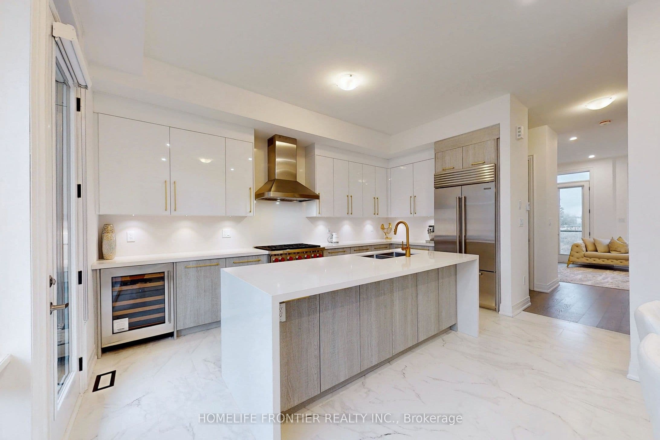 40 Chiara Rose Lane, Richmond Hill, ON L4E 1H4