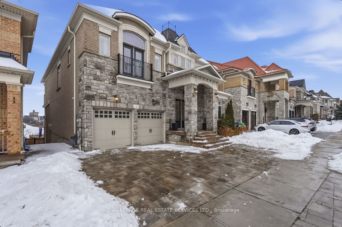 118 Coastline Drive, Brampton, ON L6Y 0S4