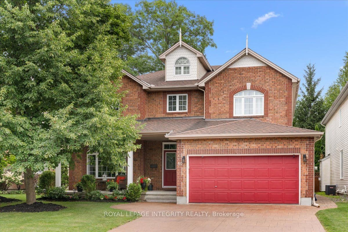 40 Bon Echo Crescent, Kanata, ON K2M 2W6