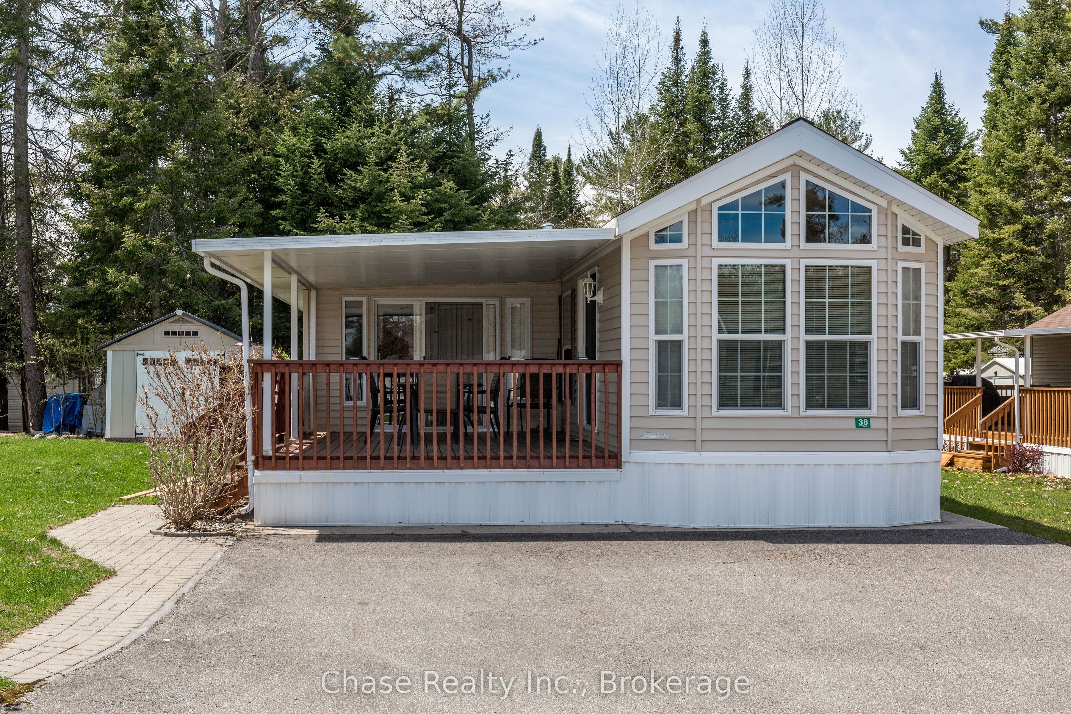 38 Temagami Trail, Wasaga Beach, ON L9Z 1X7